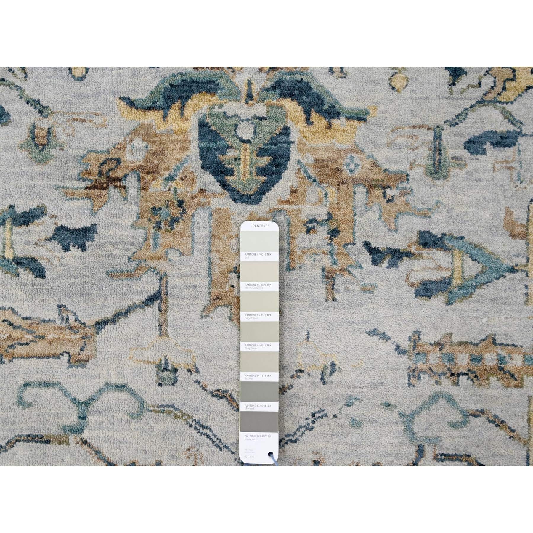 8'10"x11'10" Pastel Gray, Broken and Erased Persian Heriz All Over Design with Soft Color Palette, Dense Weave, Hand Knotted, Pure Wool, Oriental Rug HR10312 - Image 7
