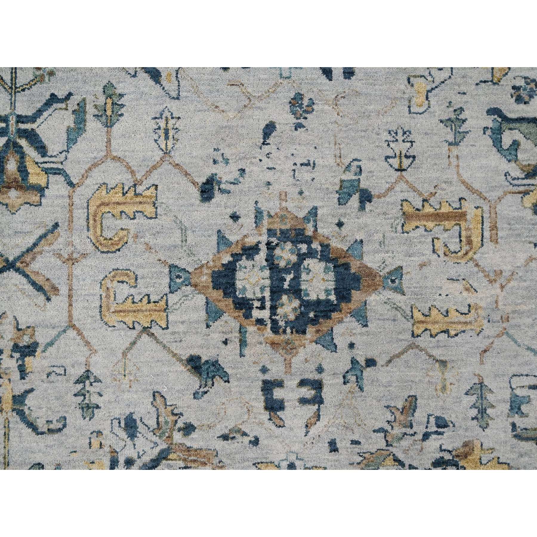 8'10"x11'10" Pastel Gray, Broken and Erased Persian Heriz All Over Design with Soft Color Palette, Dense Weave, Hand Knotted, Pure Wool, Oriental Rug HR10312 - Image 8