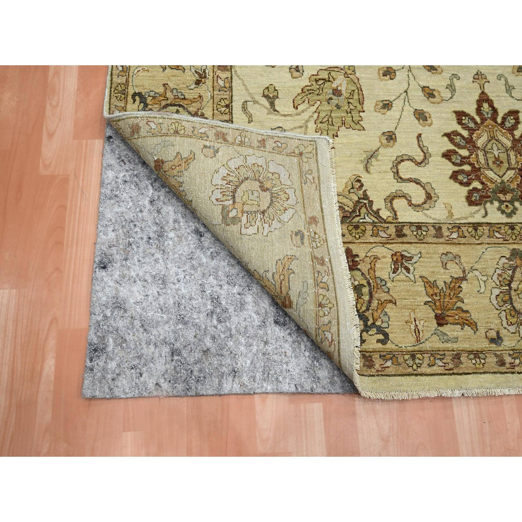 6'5"x8'1" Bone White, Hand Knotted, All Over Leaf Pattern, Agra with Ziegler Design, Zero Pile, Pure Wool, Oriental Rug HR76367 - Image 4