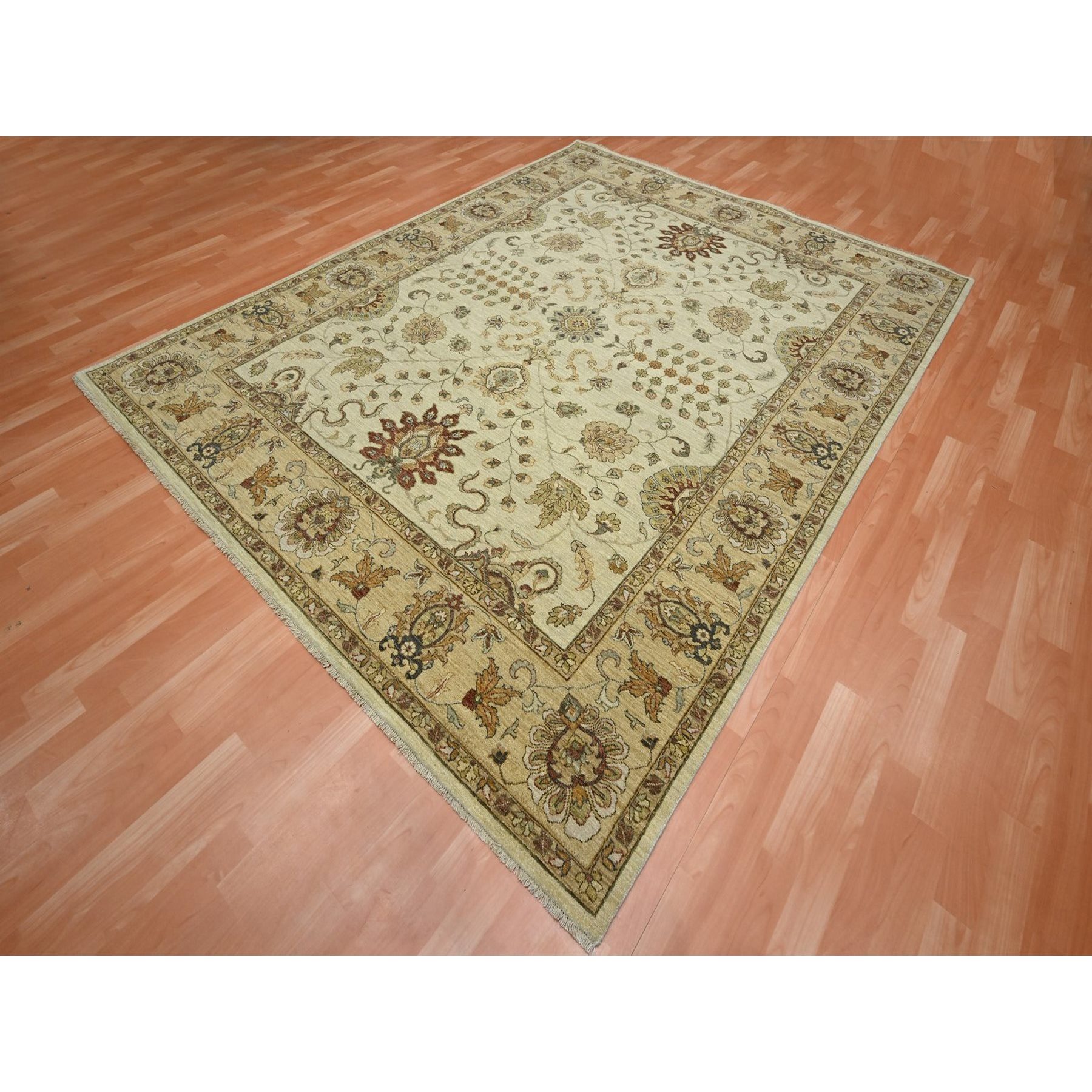 7'3"x9'3" Linen White, Hand Knotted, Agra with Ziegler Design, All Over Leaf Pattern, 100% Wool, Zero Pile, Oriental Rug HR76368 - Image 3