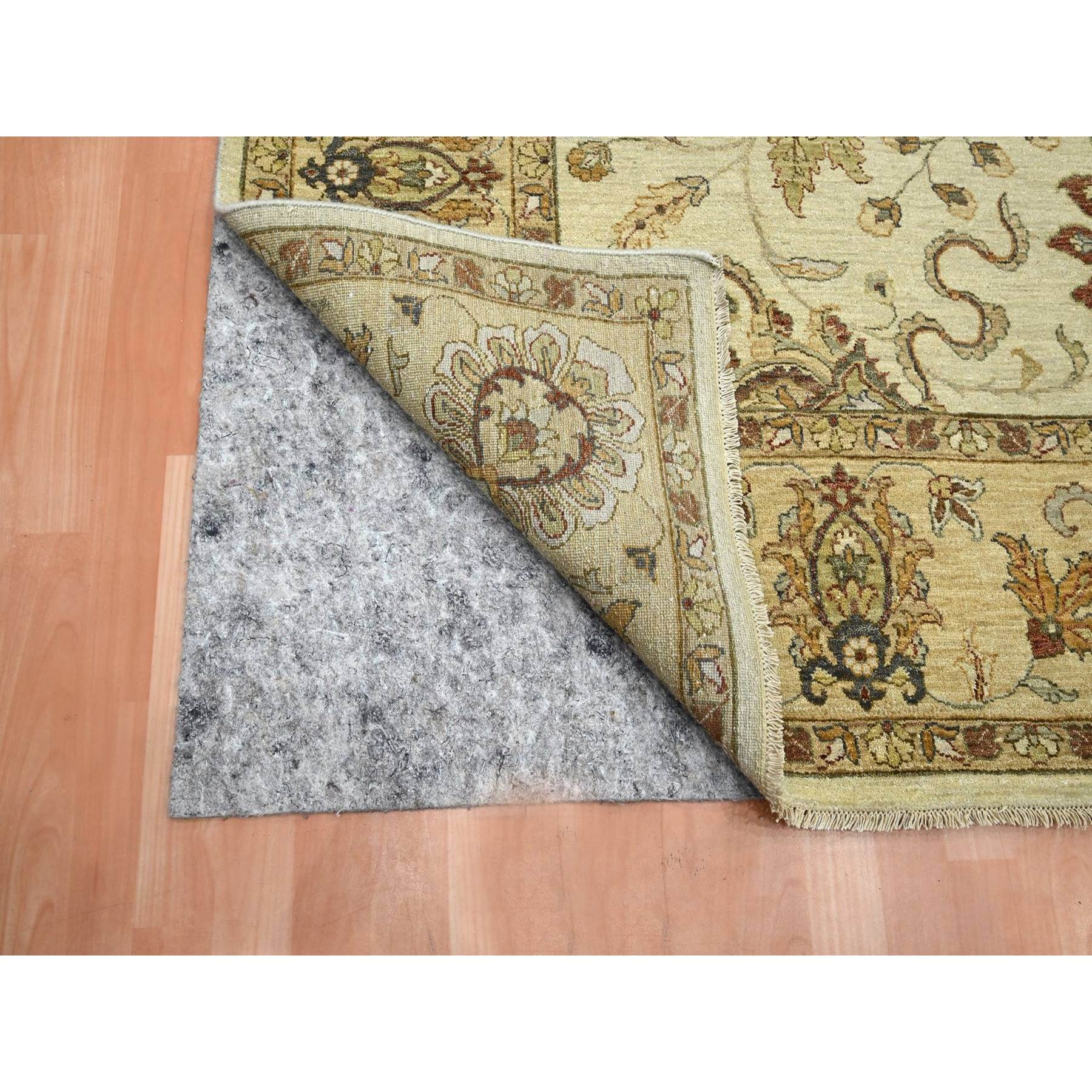 7'3"x9'3" Linen White, Hand Knotted, Agra with Ziegler Design, All Over Leaf Pattern, 100% Wool, Zero Pile, Oriental Rug HR76368 - Image 4