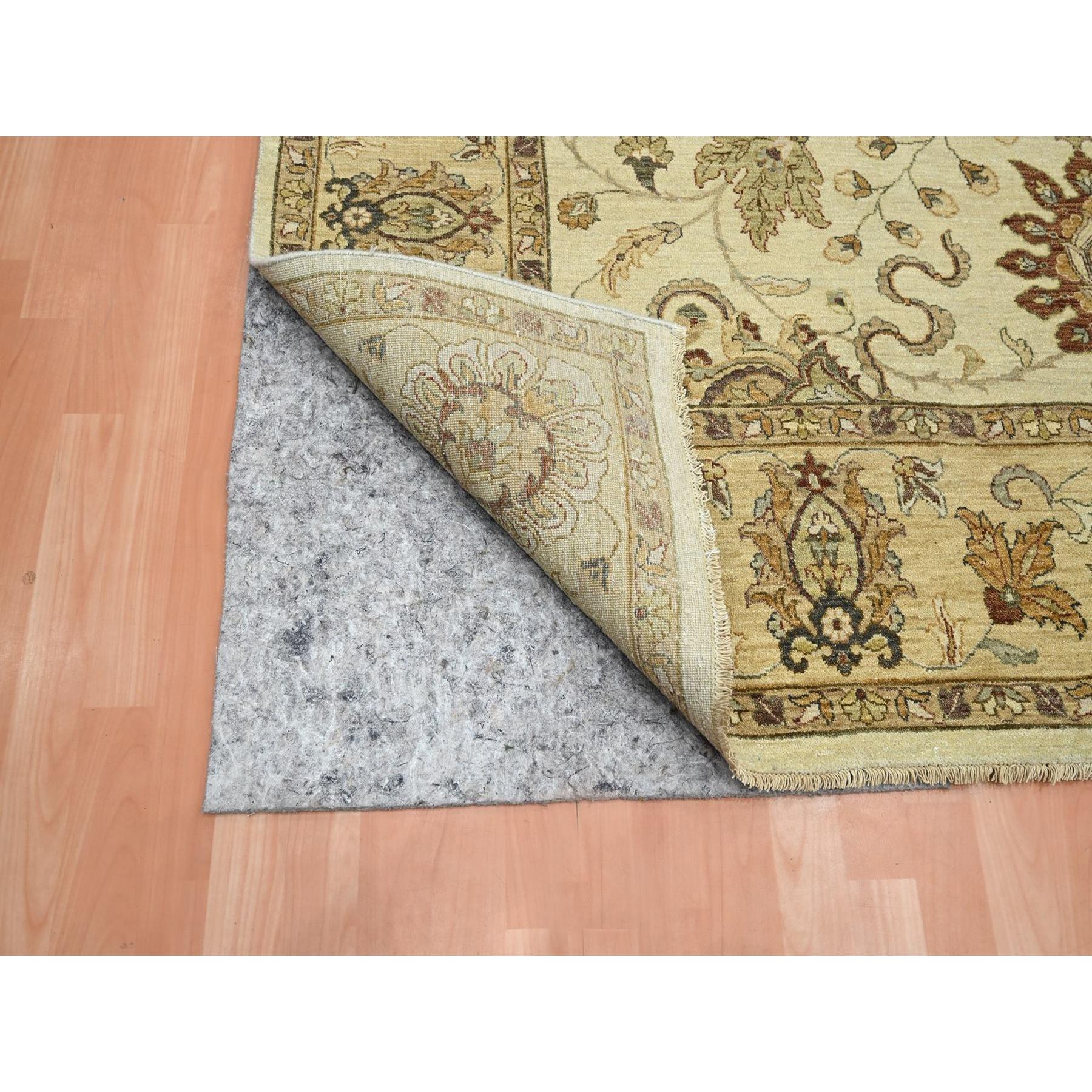 7'3"x9'1" Boulder White, Hand Knotted, Agra with Ziegler Design, All Over Leaf Pattern, Zero Pile, Pure Wool, Oriental Rug HR76370 - Image 4
