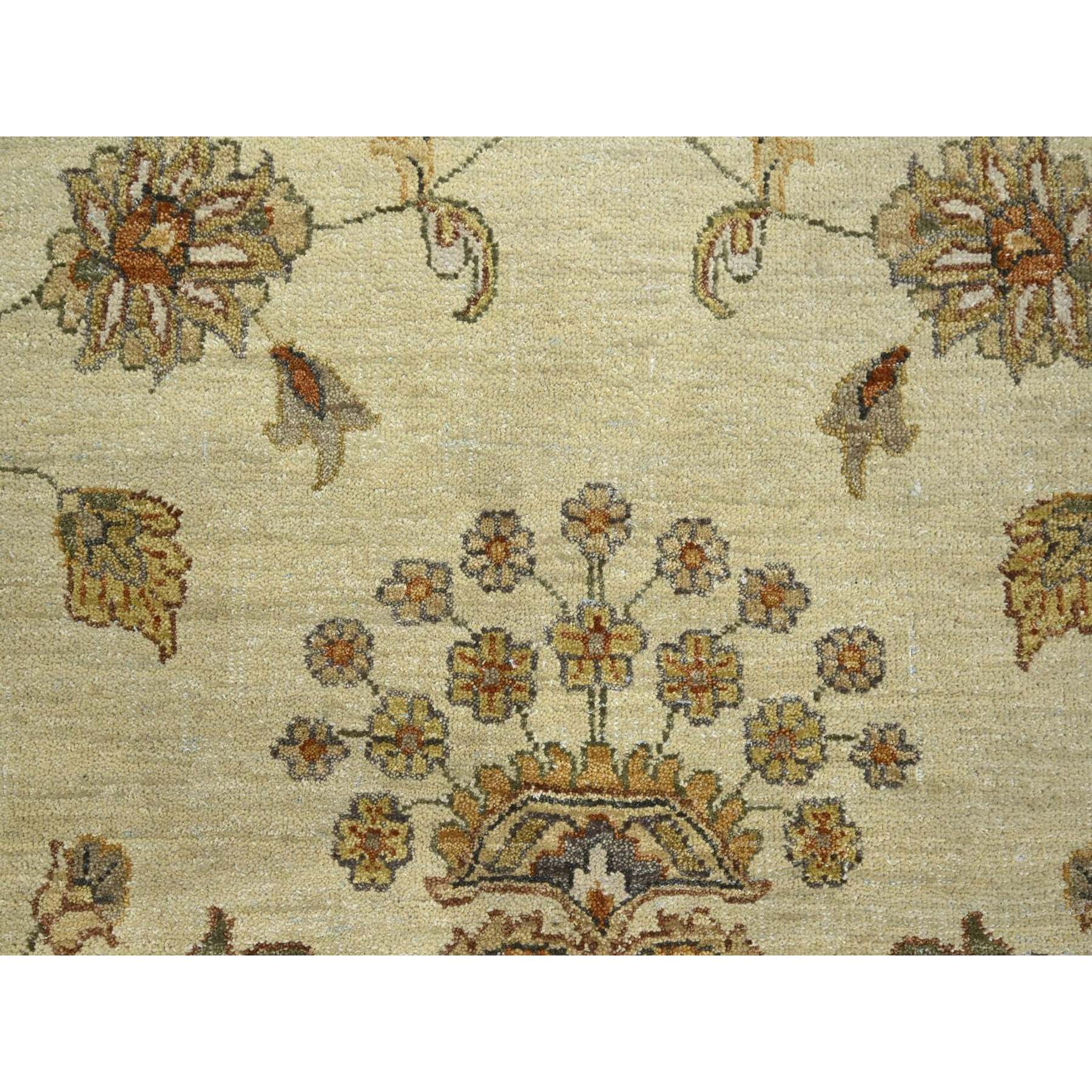 7'3"x9'3" Linen White, Hand Knotted, Agra with Ziegler Design, All Over Leaf Pattern, Zero Pile, Pure Wool, Oriental Rug HR76371 - Image 8
