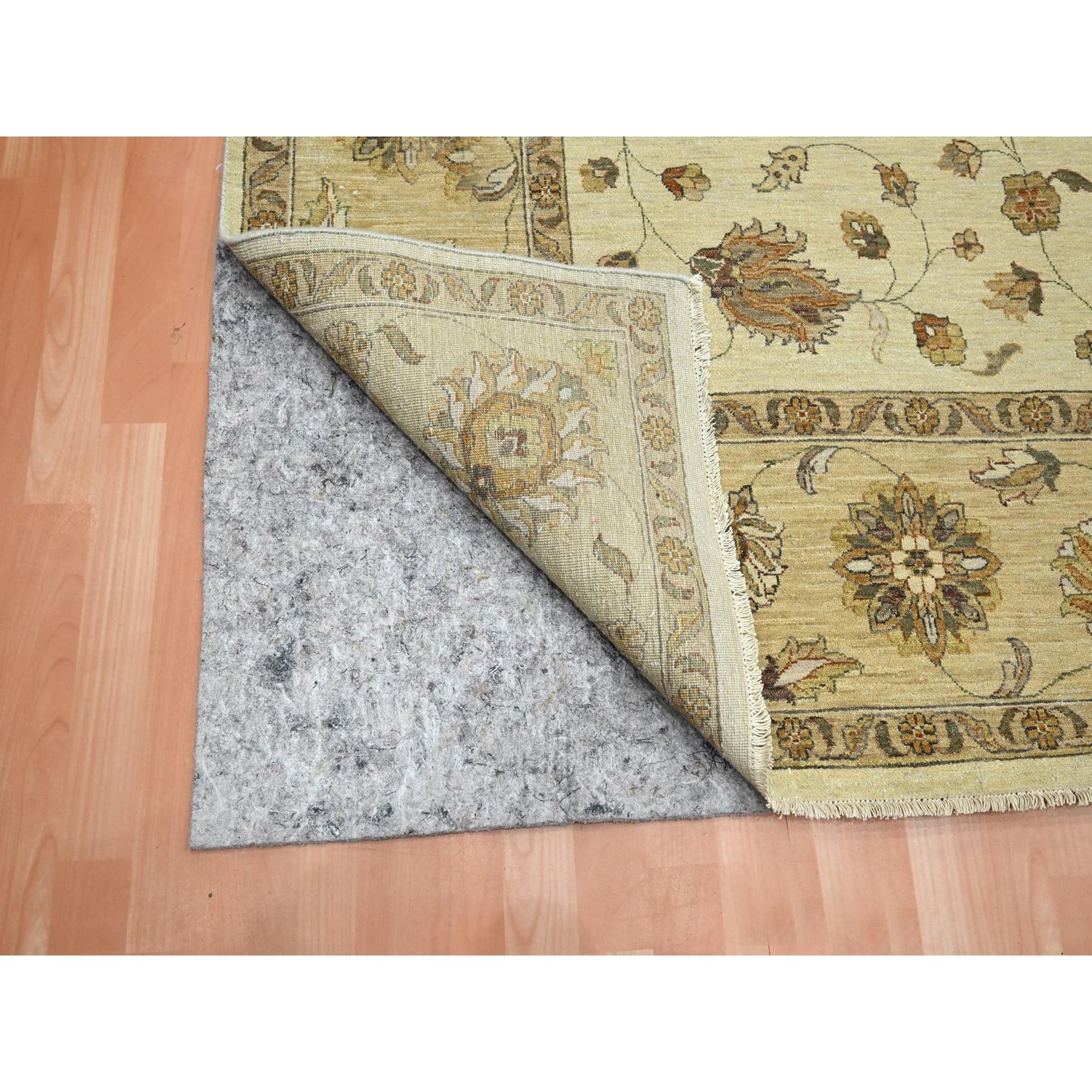 8'3"x11'6" Linen White, Hand Knotted, Agra with Ziegler Design, All Over Leaf Pattern, 100% Wool, Zero Pile, Oriental Rug HR76378 - Image 4