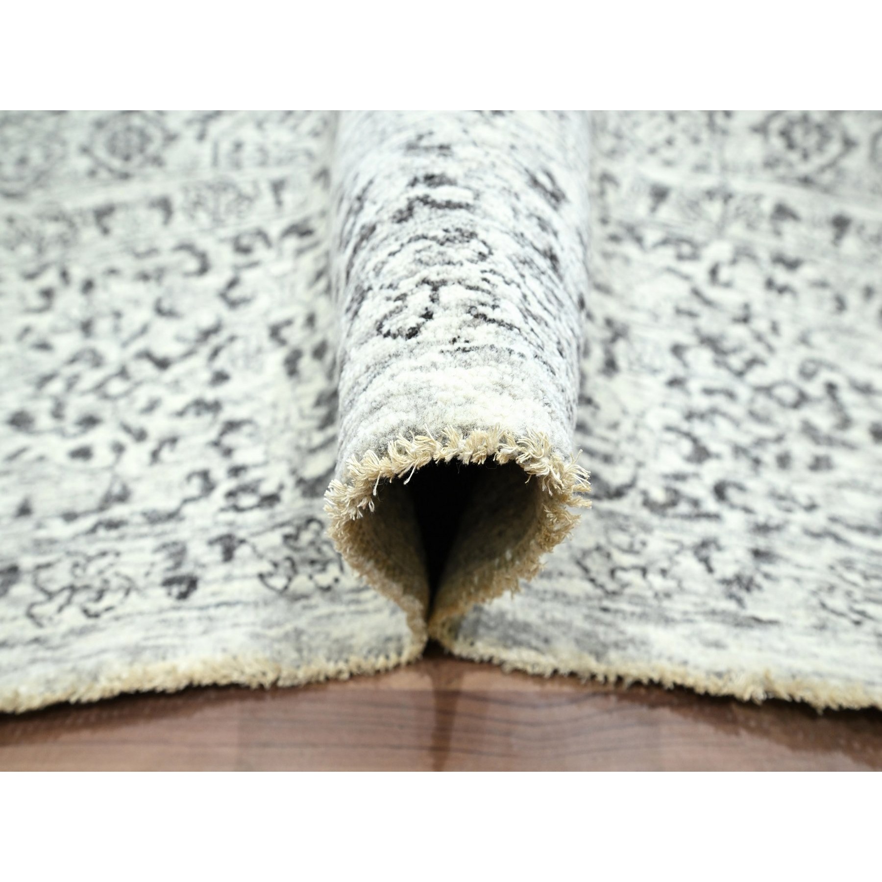 9'1"x12' Alabaster White, Pre Historic 14th Century Influence, Mamluk Design, Natural Dyes, Hand Knotted, Pure Wool, Oriental Rug HR76547 - Image 5