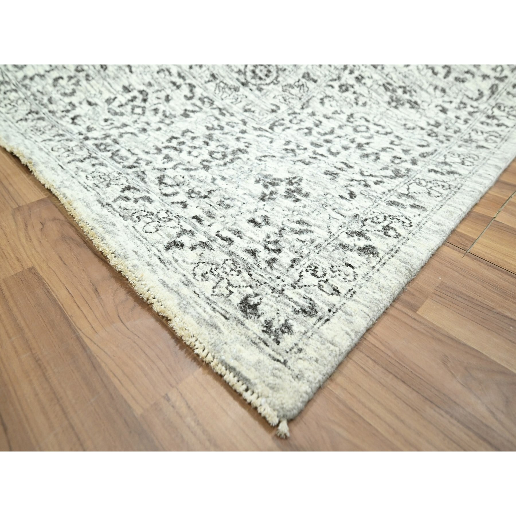 9'1"x12' Alabaster White, Pre Historic 14th Century Influence, Mamluk Design, Natural Dyes, Hand Knotted, Pure Wool, Oriental Rug HR76547 - Image 6