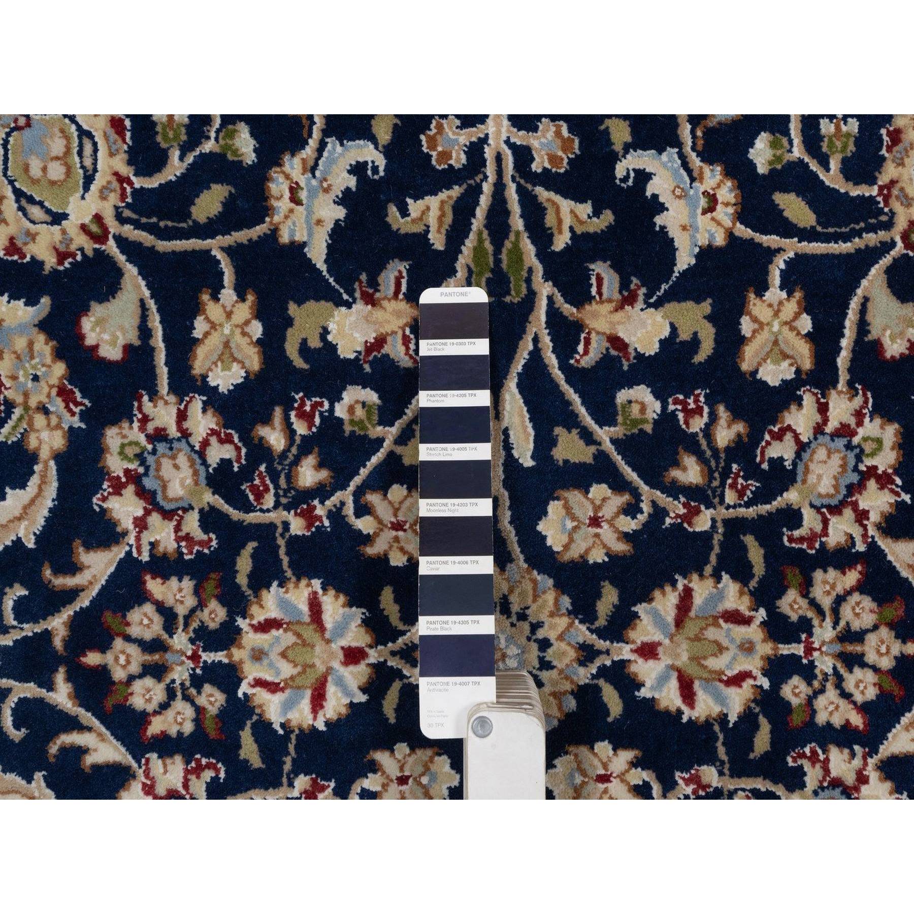 5'x5' Midnight Blue, Nain with All Over Flower Design, Wool and Silk, Soft Pile, 250 KPSI, Hand Knotted, Round, Oriental Rug HR91557 - Image 4