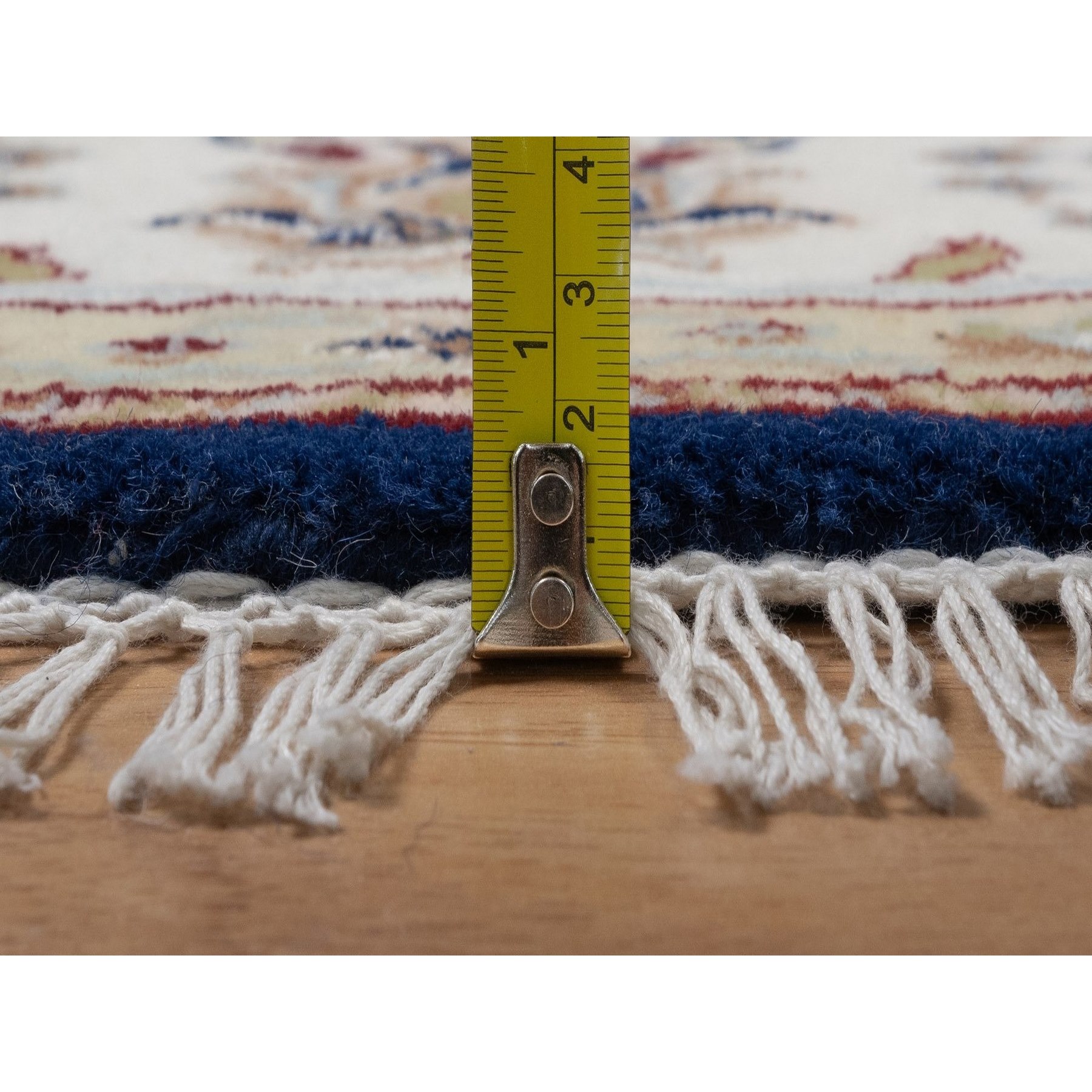 5'x5' Midnight Blue, Nain with All Over Flower Design, Wool and Silk, Soft Pile, 250 KPSI, Hand Knotted, Round, Oriental Rug HR91557 - Image 7