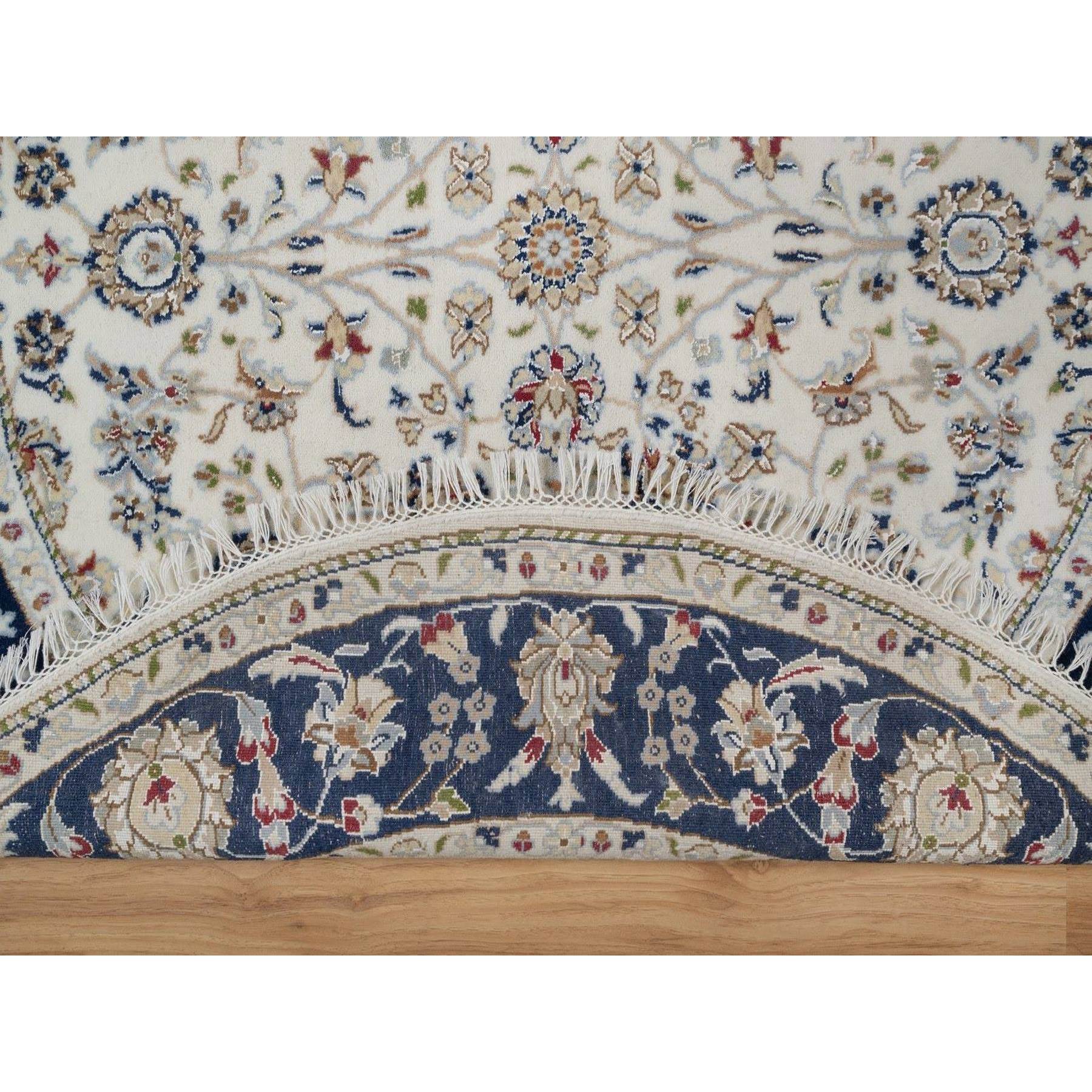 5'x5' Pristine White, Wool and Silk, Nain with All Over Floral Pattern, Soft Pile, 250 KPSI, Hand Knotted, Round, Oriental Rug HR91560 - Image 3
