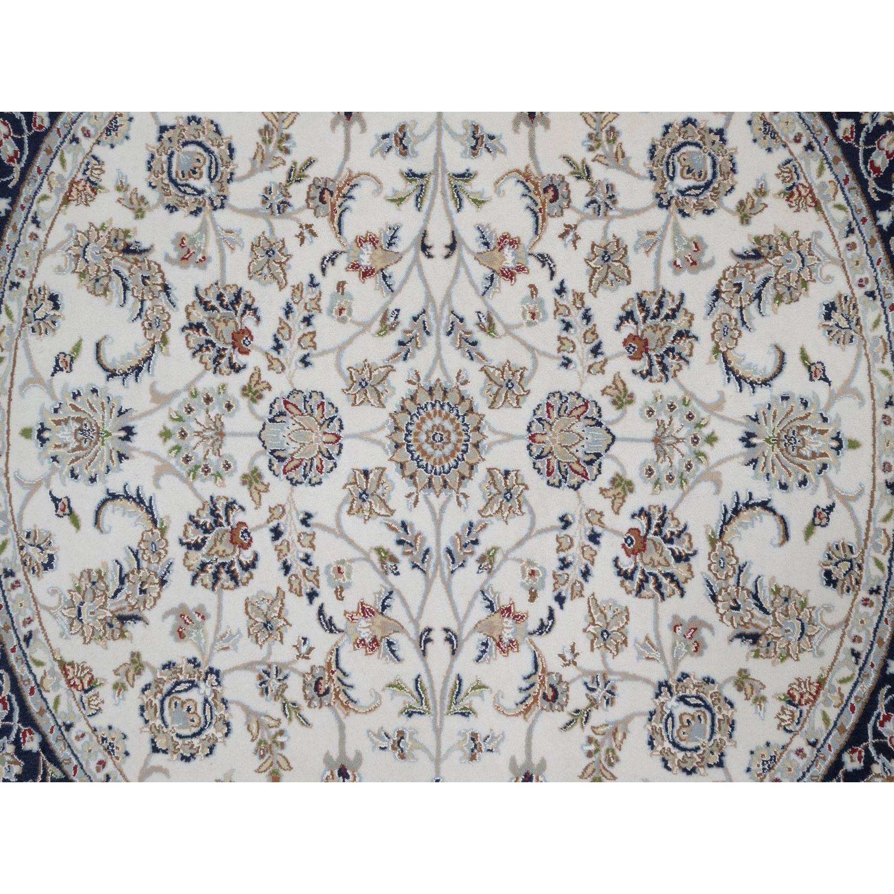 6'2"x6'2" Daisy White, 250 KPSI, Nain with All Over Flower Design, Wool and Silk, Soft Pile, Hand Knotted, Round, Oriental Rug HR91581 - Image 5