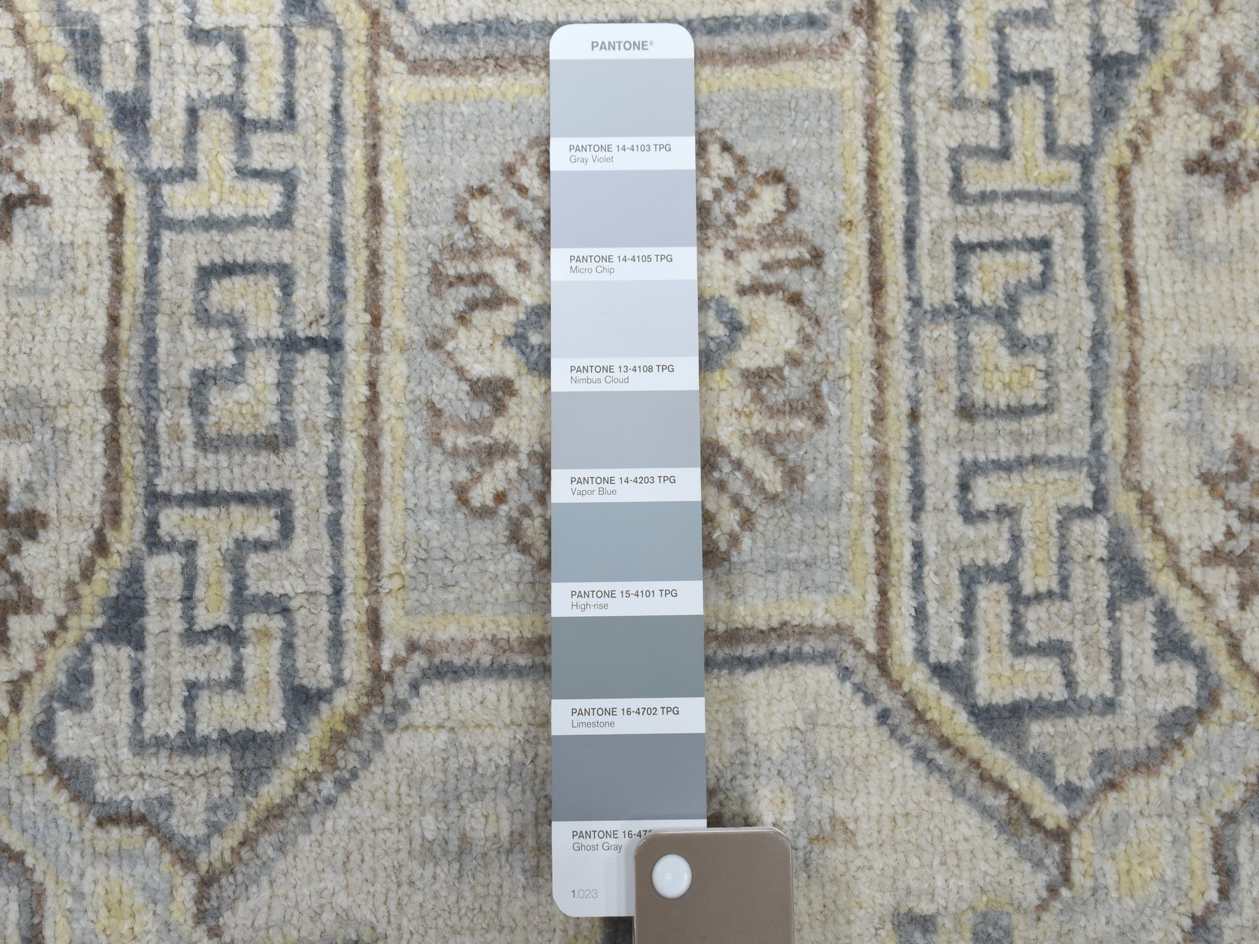 2'9"x9'2" White Wash Peshawar Pure Wool Hand-Knotted Runner Oriental Rug HR51126 - Image 4