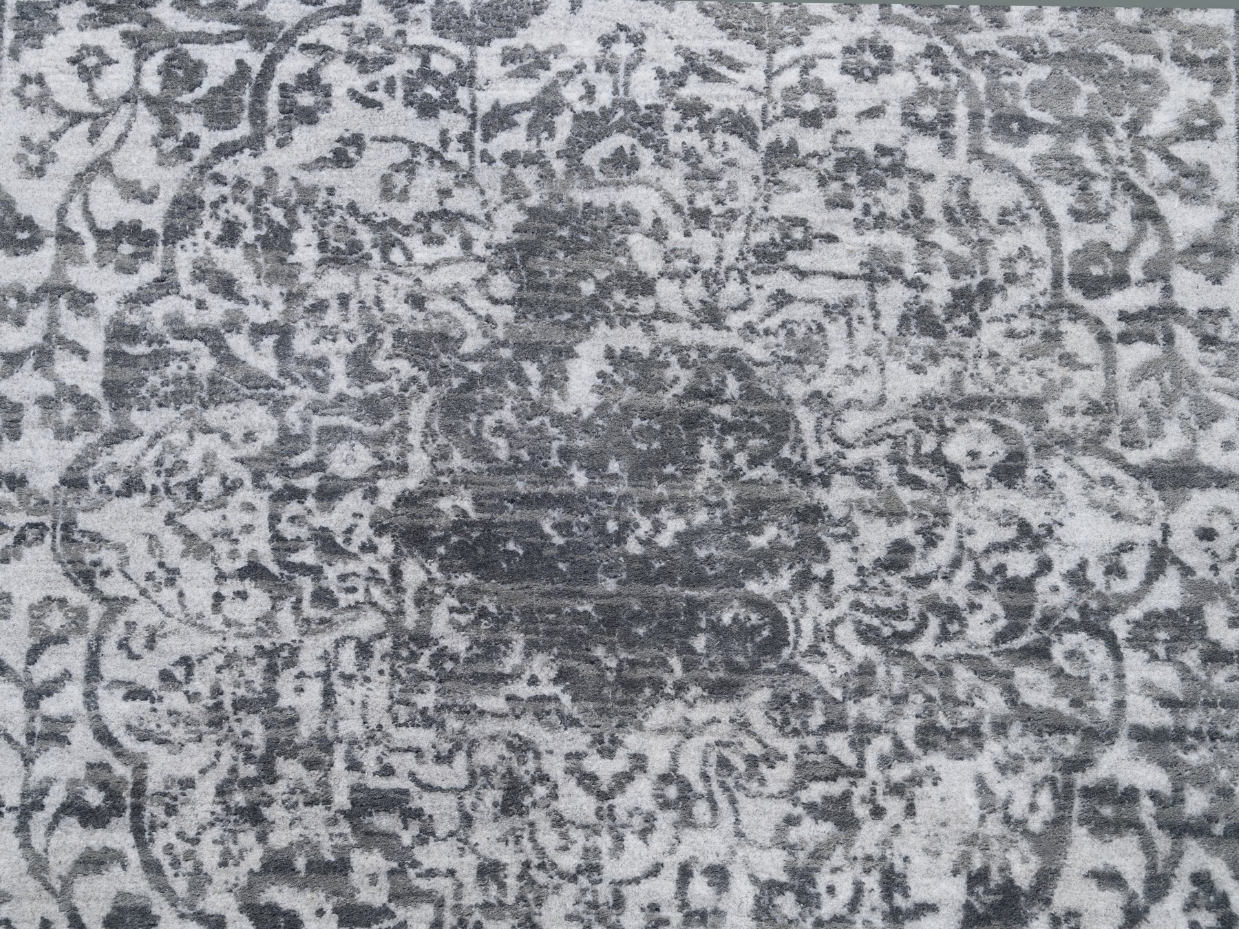 6'1"x9'2" Grey Broken Persian Design Wool And Pure Silk Hand Knotted Oriental Rug HR62094 - Image 9