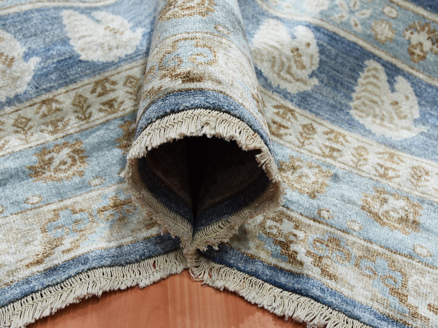 8'9"x12' Yale Blue, Hand Knotted 100% Pure Real Silk, Khotan Repetitive Flower and Branch Design with Multiple Borders, Oriental Rug HR75242 - Image 5