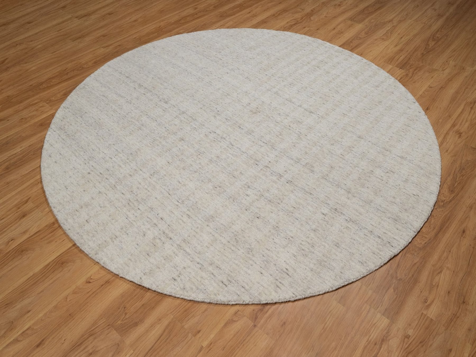 8'x8' Chiffon White, Undyed Natural Wool, Vertical Stripes Design with Salt and Pepper Effect, Hand Loomed, Round, Oriental Rug HR91680 - Image 3