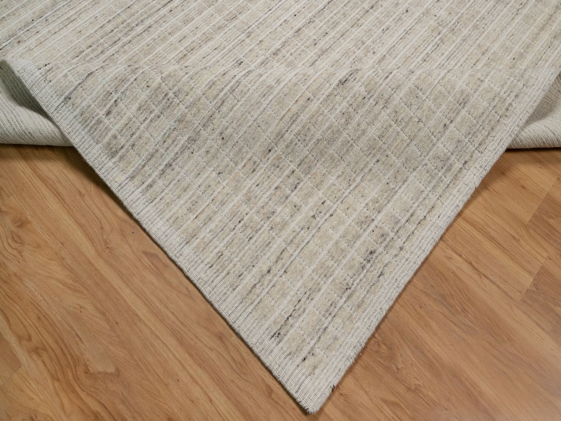 9'2"x12' Chiffon White, Modern Plain Decor Box Design, Pure Wool, Soft to the Touch, Loomed Knotted, Oriental Rug HR91682 - Image 6
