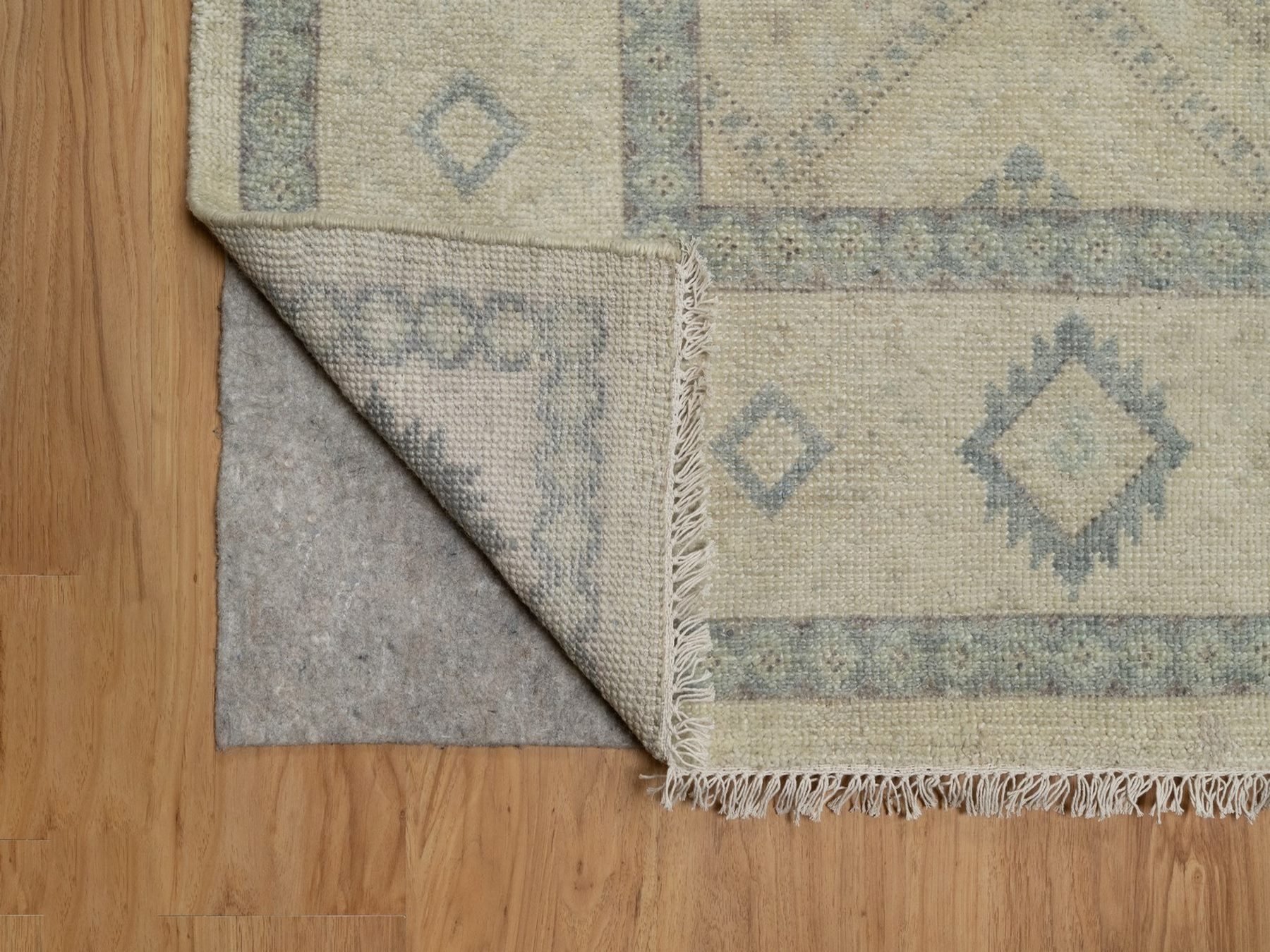 9'x12' Bone White, Zero Pile, Box Design with Repetitive Triangle Tribal Motifs, Hand Knotted, 100% Wool, Oriental Rug HR91720 - Image 4