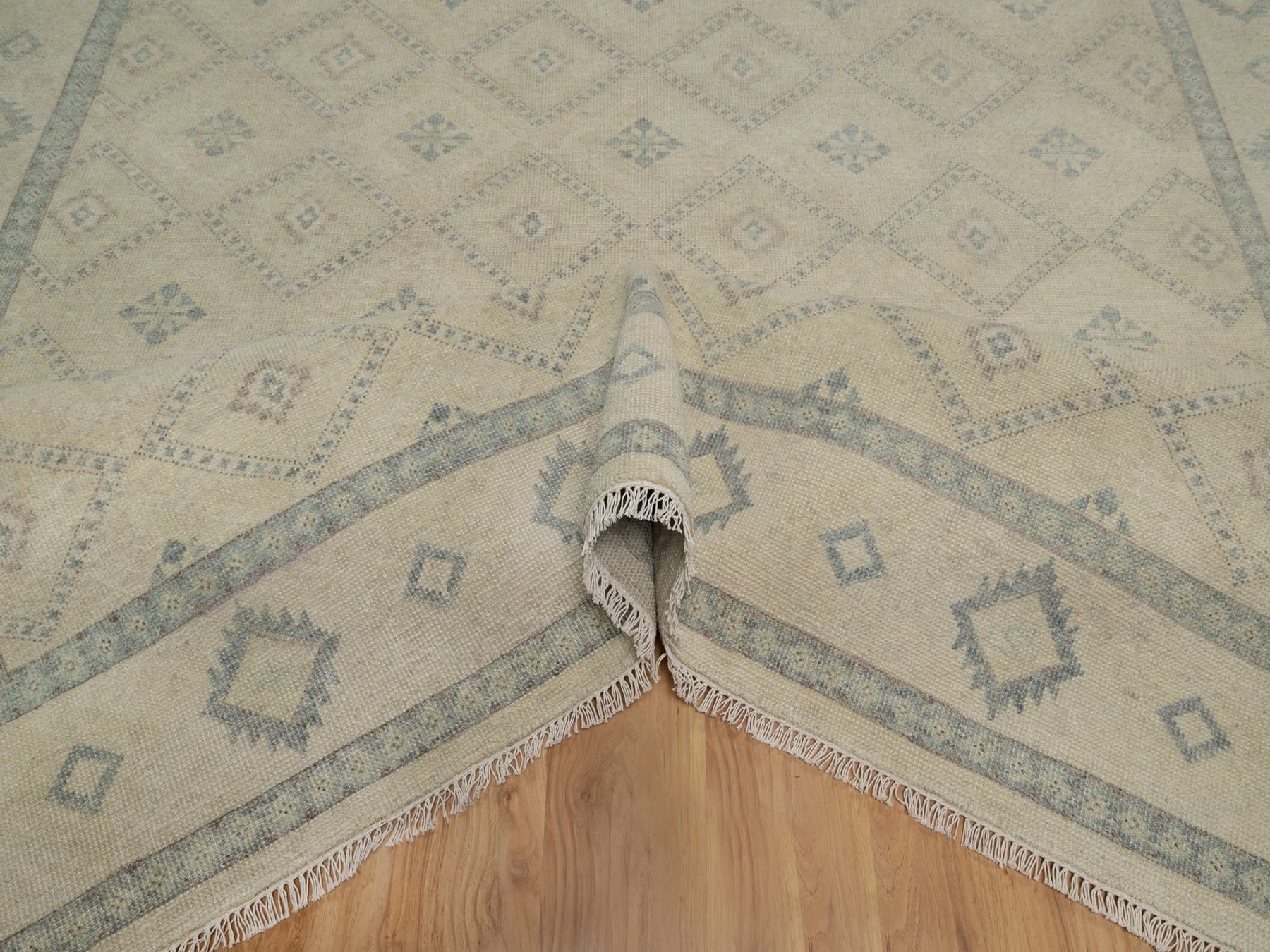 9'x12' Bone White, Zero Pile, Box Design with Repetitive Triangle Tribal Motifs, Hand Knotted, 100% Wool, Oriental Rug HR91720 - Image 5