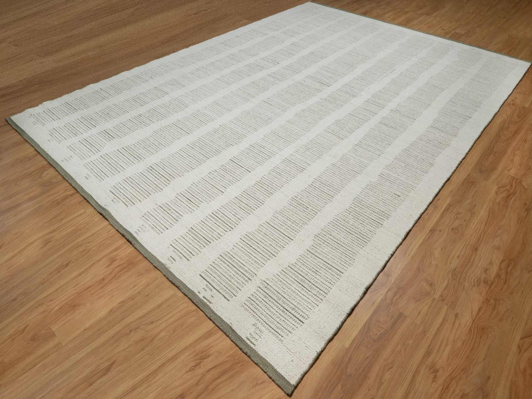 10'x14'1" Cream White, Flat Weave with Pile, Undyed Natural Wool, Hand Woven, Textured, Oriental Rug HR91736 - Image 3