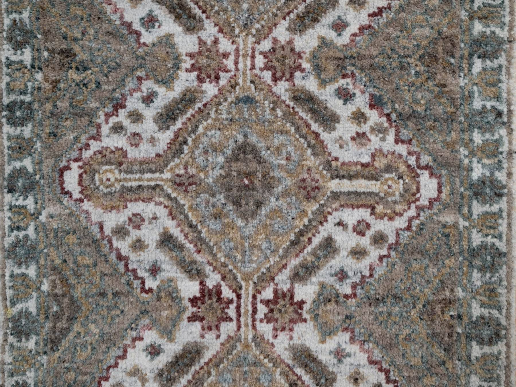 2'x3' Alabaster White, Unique Flower Rosettes Border Design, Shiraz Reimagined, Hand Knotted, Natural Wool, Thick and Plush, Mat, Sample, Oriental Rug HR91765 - Image 5