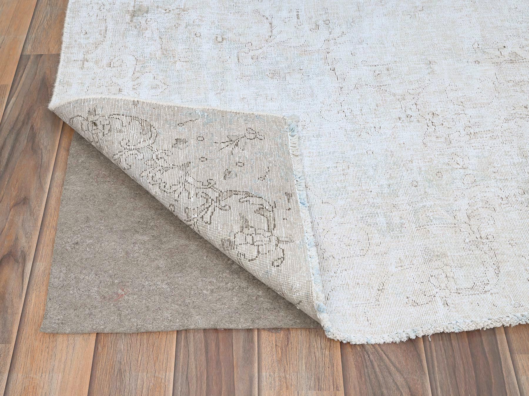 8'2"x11'8" Alice Blue, Vintage Persian Kerman, Evenly Worn, 100% Wool, Hand Knotted, Cleaned with Sides and Edges Professionally Secured, Oriental Rug HR85523 - Image 4