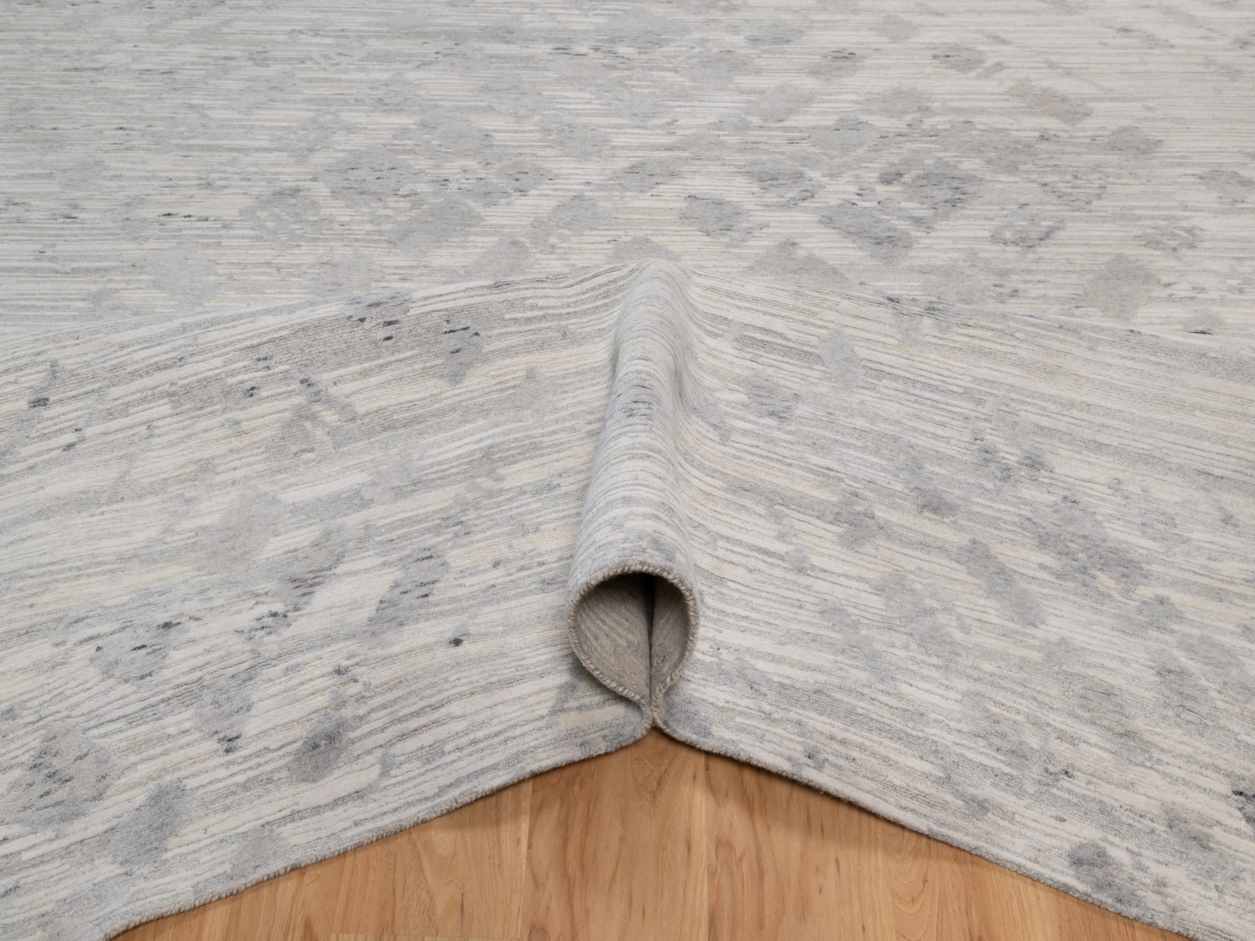 12'x15'3" Winter White, Modern Design, Hand Knotted, Hand Spun Undyed Natural Wool, XL, Oversized, Oriental Rug HR91856 - Image 5
