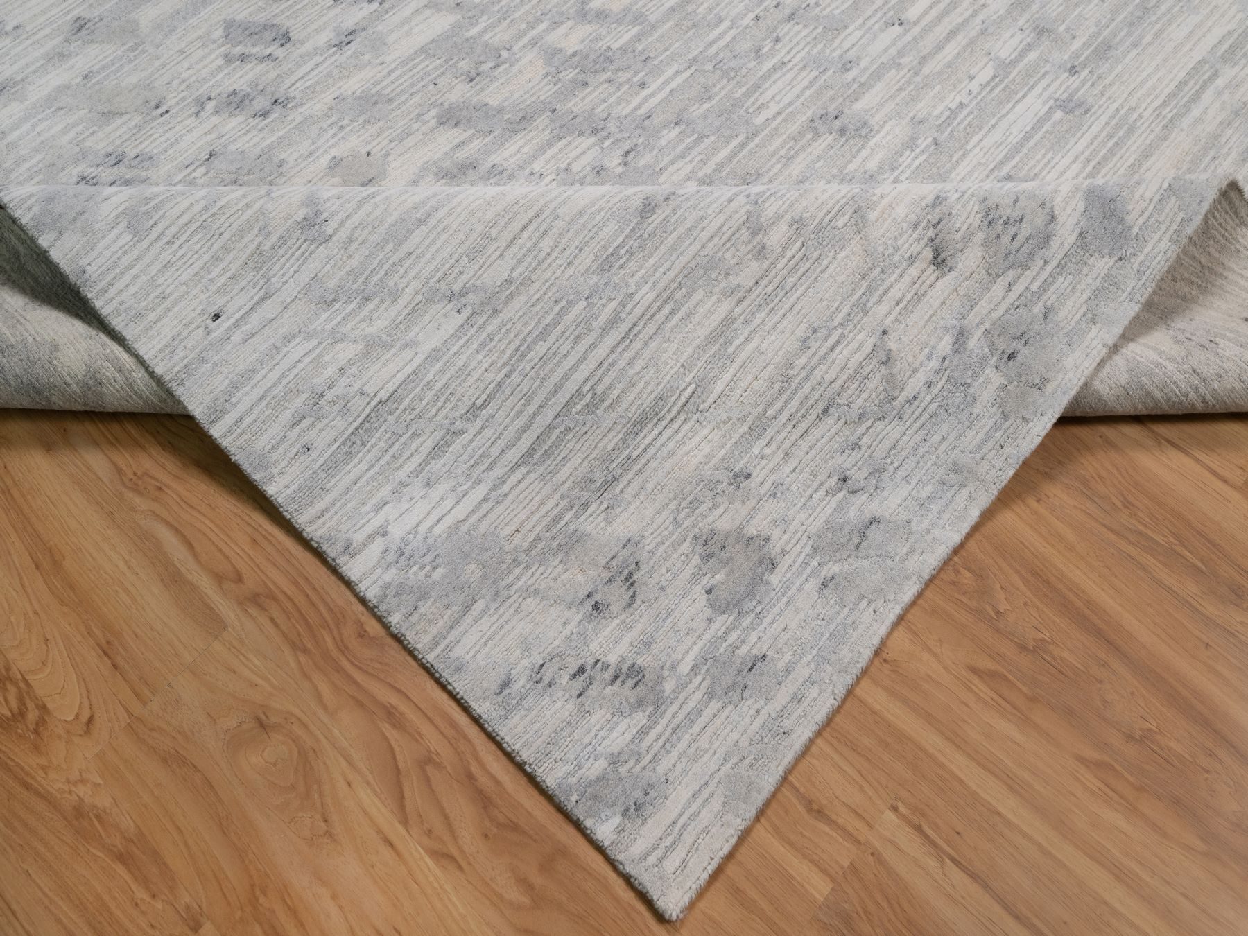 12'x15'3" Winter White, Modern Design, Hand Knotted, Hand Spun Undyed Natural Wool, XL, Oversized, Oriental Rug HR91856 - Image 6