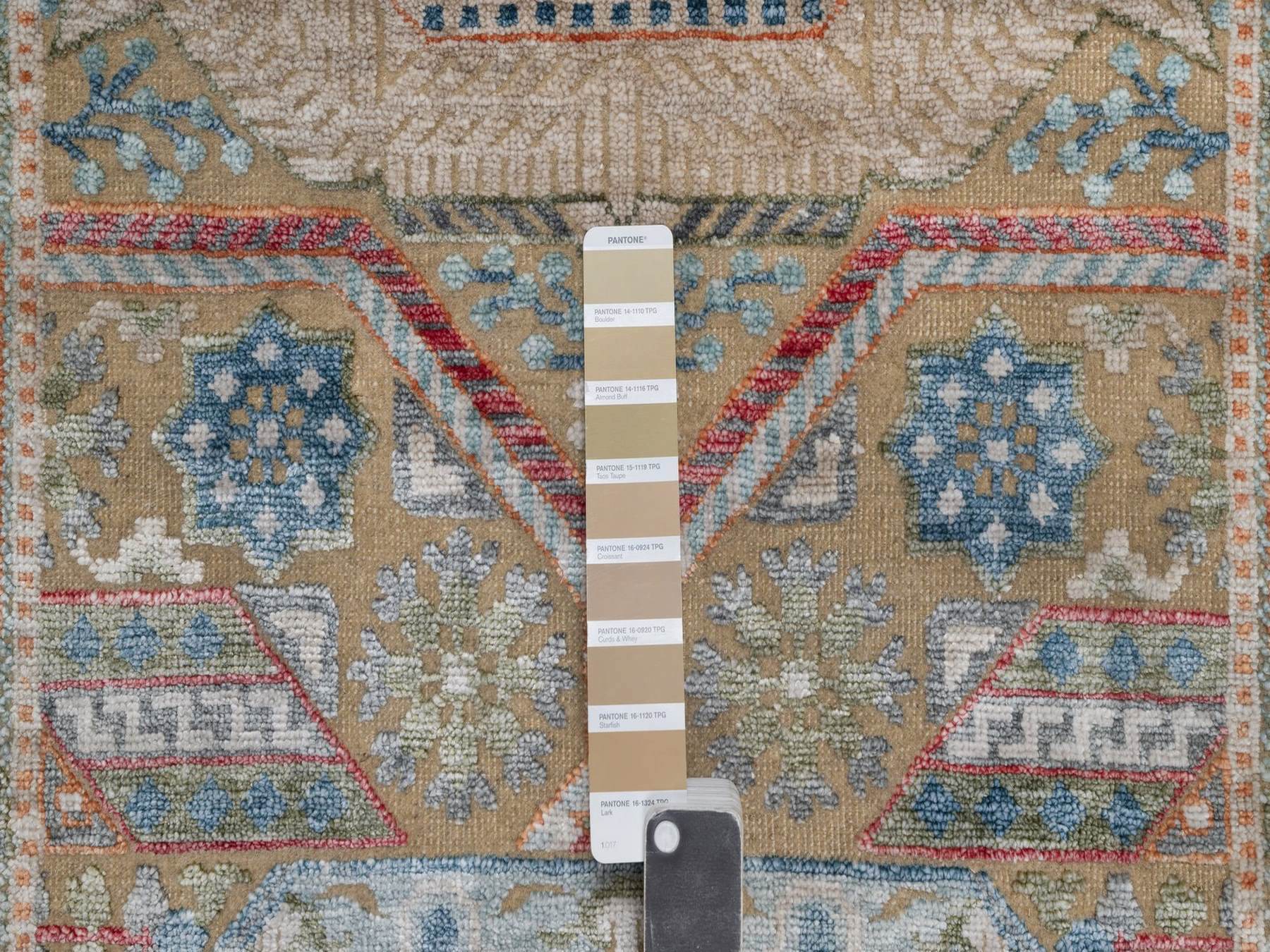 2'6"x21'10" Lark Brown, Hand Knotted, Mamluk Design with Geometric Medallions, Textured Wool and Silk, XL Runner, Oriental Rug HR91907 - Image 4