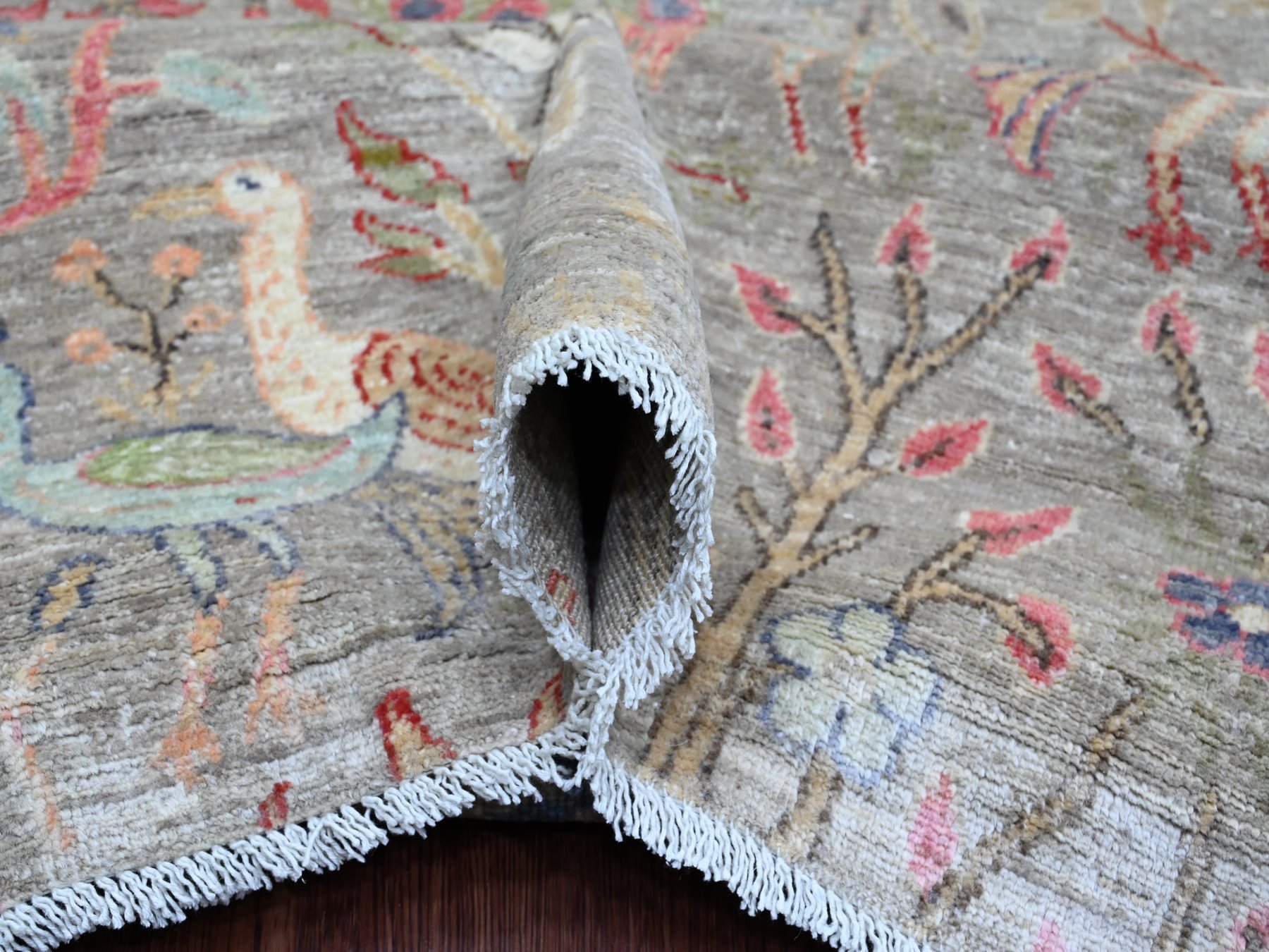 10'x13'8" Medium Gray, Afghan Peshawar with Birds of Paradise Design, Soft and Velvety Wool, Hand Knotted, Vegetable Dyes, Oriental Rug HR20559 - Image 5
