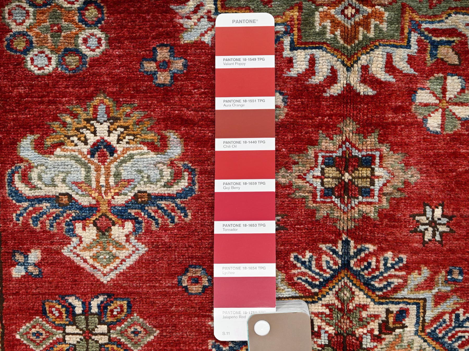 4'3"x6' Scarlet Red, Afghan Super Kazak with Geometric Medallions Design, Hand Knotted, Pure Wool, Vegetable Dyes, Oriental Rug HR1831 - Image 4