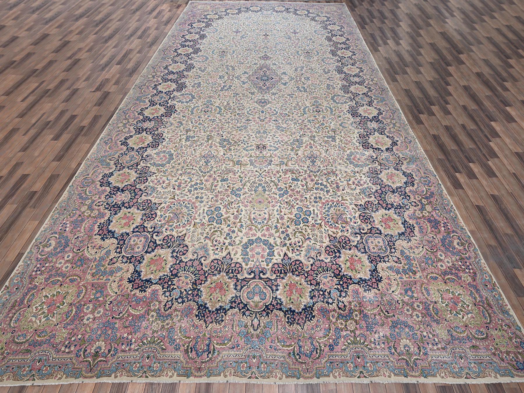 11'9"x23' Floral White, Vintage Persian Kerman, Good Condition, Clean and Soft, Even Wear, Long and Narrow, 100% Wool, Hand Knotted, XL, Oversized, Oriental Rug HR2046 - Image 2