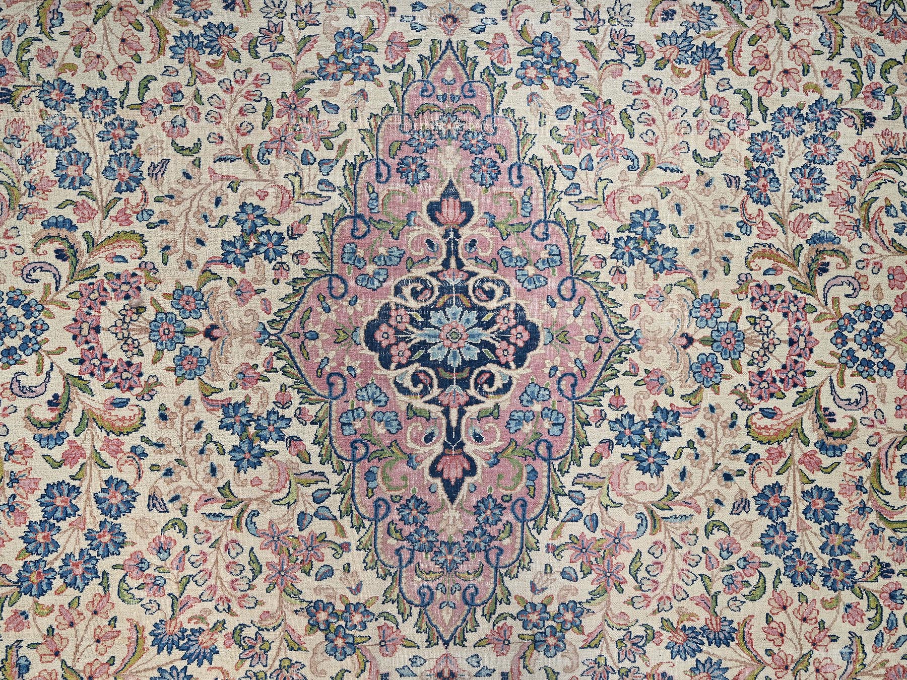 11'9"x23' Floral White, Vintage Persian Kerman, Good Condition, Clean and Soft, Even Wear, Long and Narrow, 100% Wool, Hand Knotted, XL, Oversized, Oriental Rug HR2046 - Image 9
