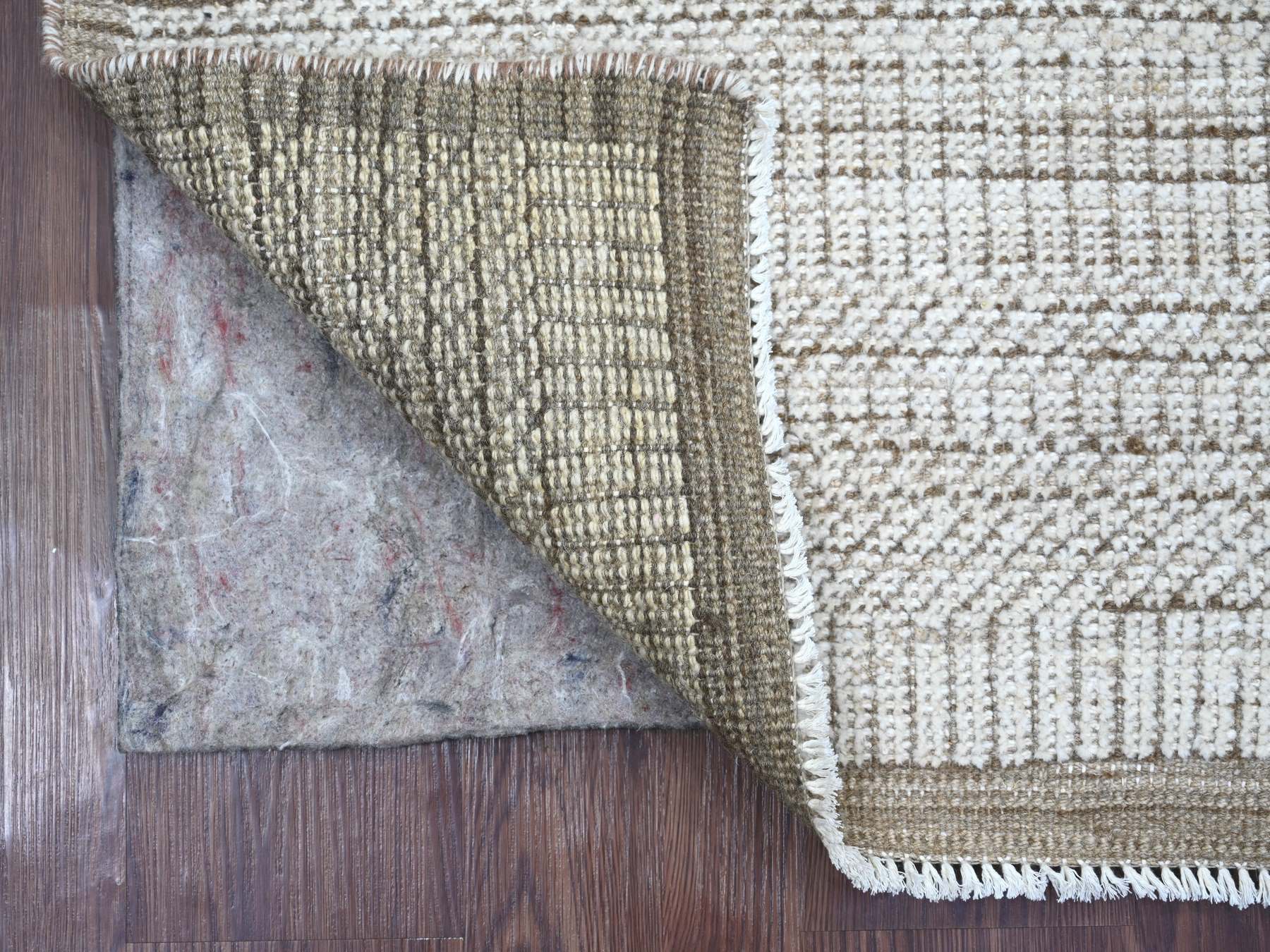 2'x2'9" Chiffon White, Zep Grass Design, Modern, Hand Knotted, Pure Wool, Textured, Sample, Mat, Oriental Rug HR21106 - Image 2