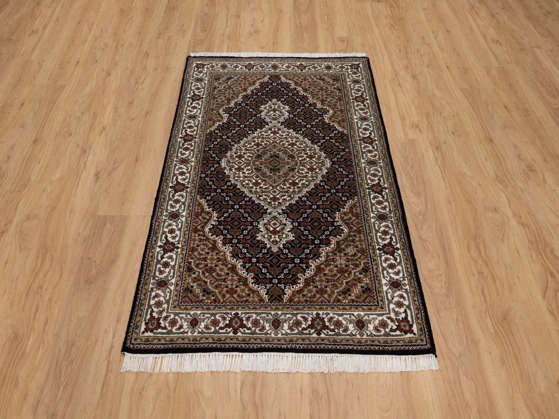 3'2"x5'4" Midnight Black, Tabriz Mahi with Fish Medallion Design, Hand Knotted, 100% Wool, 175 KPSI, Oriental Rug HR91965 - Image 2