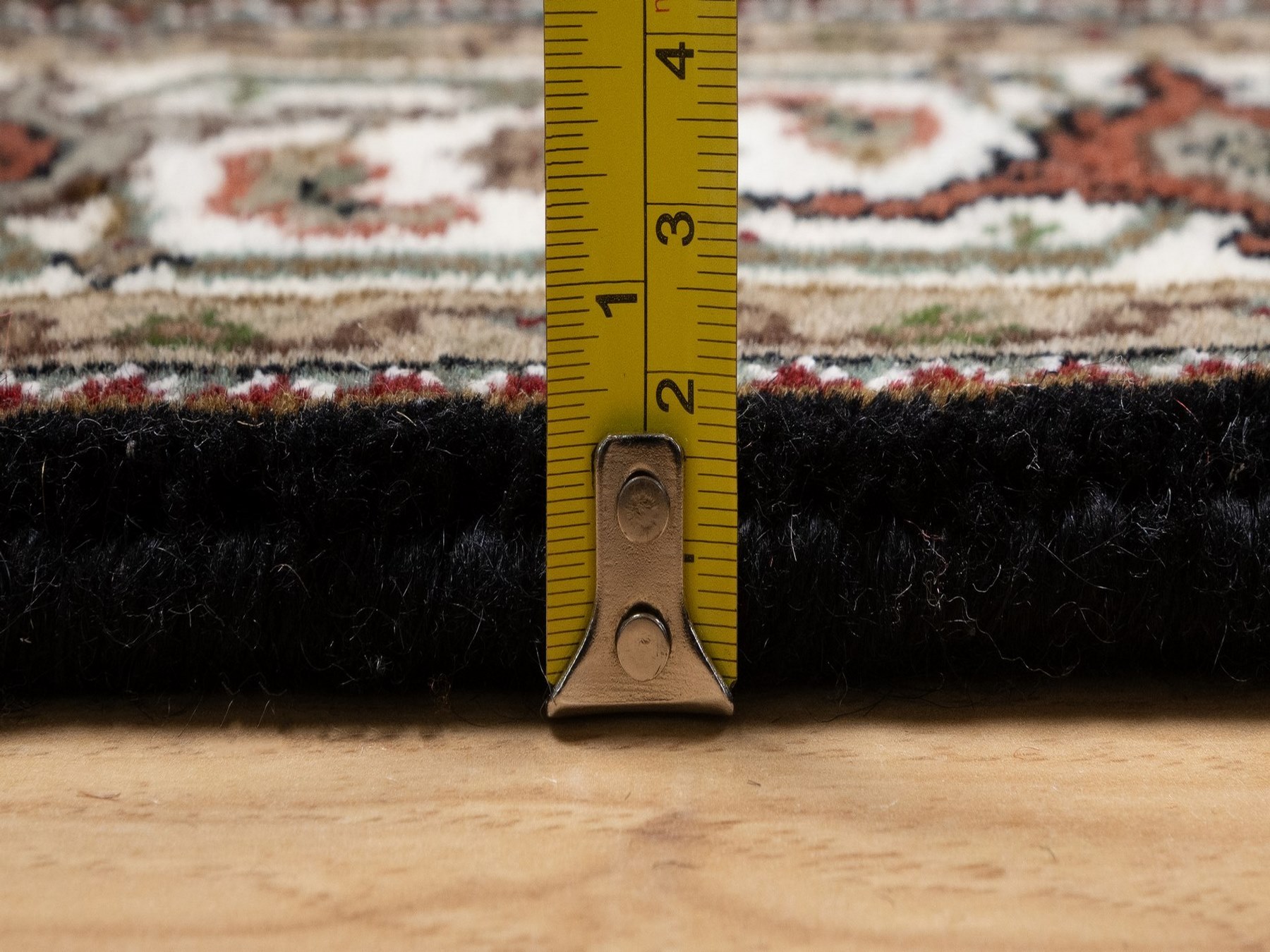 3'2"x5'4" Midnight Black, Tabriz Mahi with Fish Medallion Design, Hand Knotted, 100% Wool, 175 KPSI, Oriental Rug HR91965 - Image 7