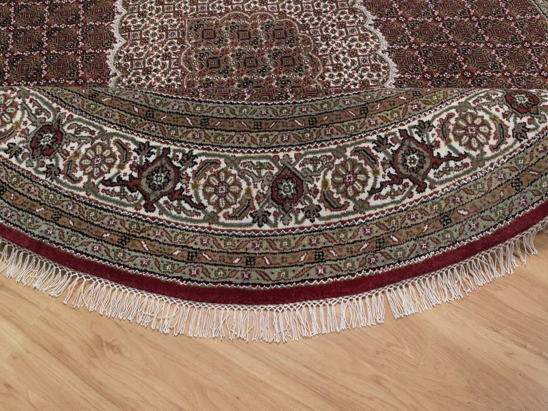 8'x8' Crimson Red, Tabriz Mahi with Fish Medallion Design, Pure Wool, Hand Knotted, 175 KPSI, Round, Oriental Rug HR91982 - Image 6