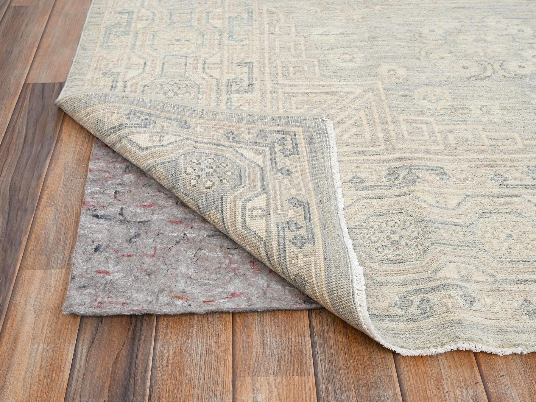 8'x9'7" Misty Gray, White Wash Peshawar with Khotan and Samarkand Design, Hand Knotted, 100% Wool, Oriental Rug HR1498 - Image 5