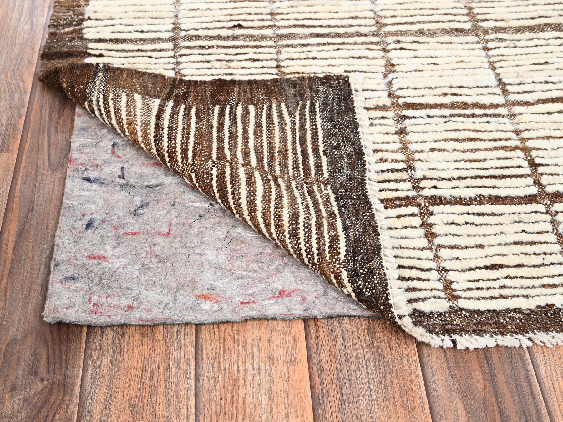 2'8"x9'6" Almond Milk White, Textured Pile, Tone on Tone, Moroccan Weave with Grid Design, Undyed Natural Wool, Hand Knotted, Runner, Oriental Rug HR1770 - Image 3