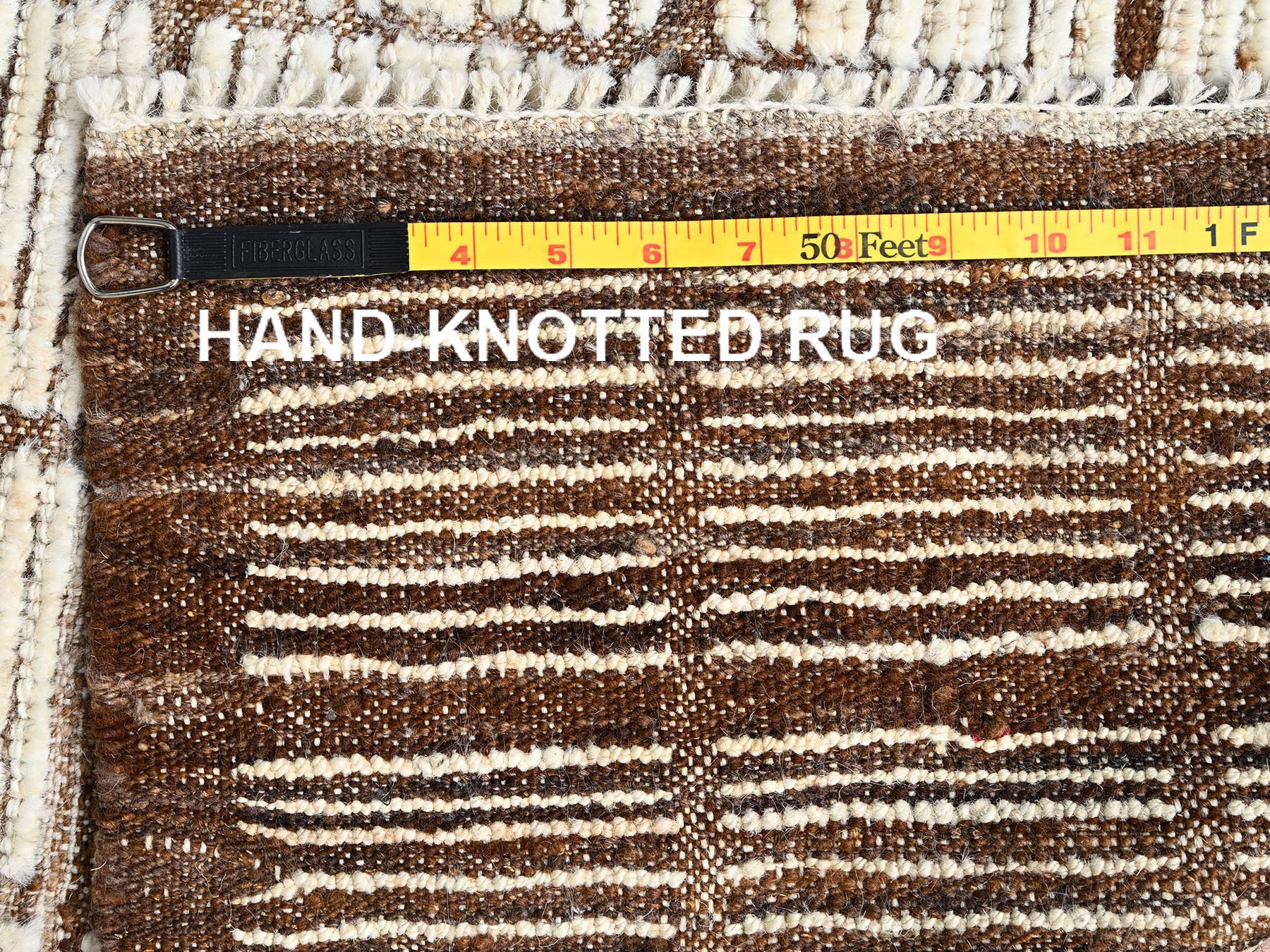 2'8"x9'5" Floral White, Hand Knotted, Moroccan Weave with Grid Design, Textured Pile, Tone on Tone, Undyed Natural Wool, Runner, Oriental Rug HR1771 - Image 7
