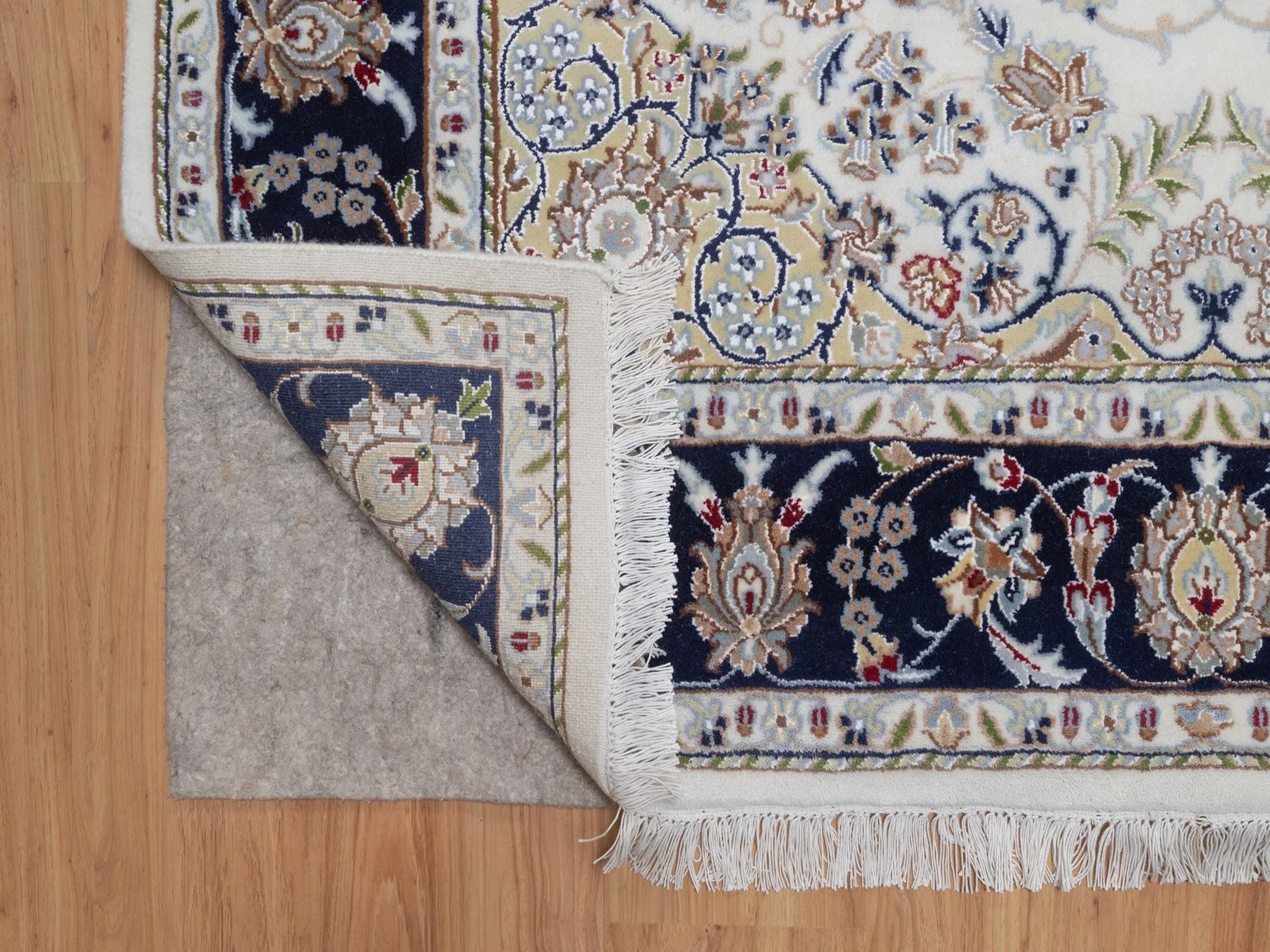 5'2"x8'3" Rice White, Nain with Flower Medallion Design, 250 KPSI, Soft Pile, Wool and Silk, Hand Knotted, Oriental Rug HR92001 - Image 3