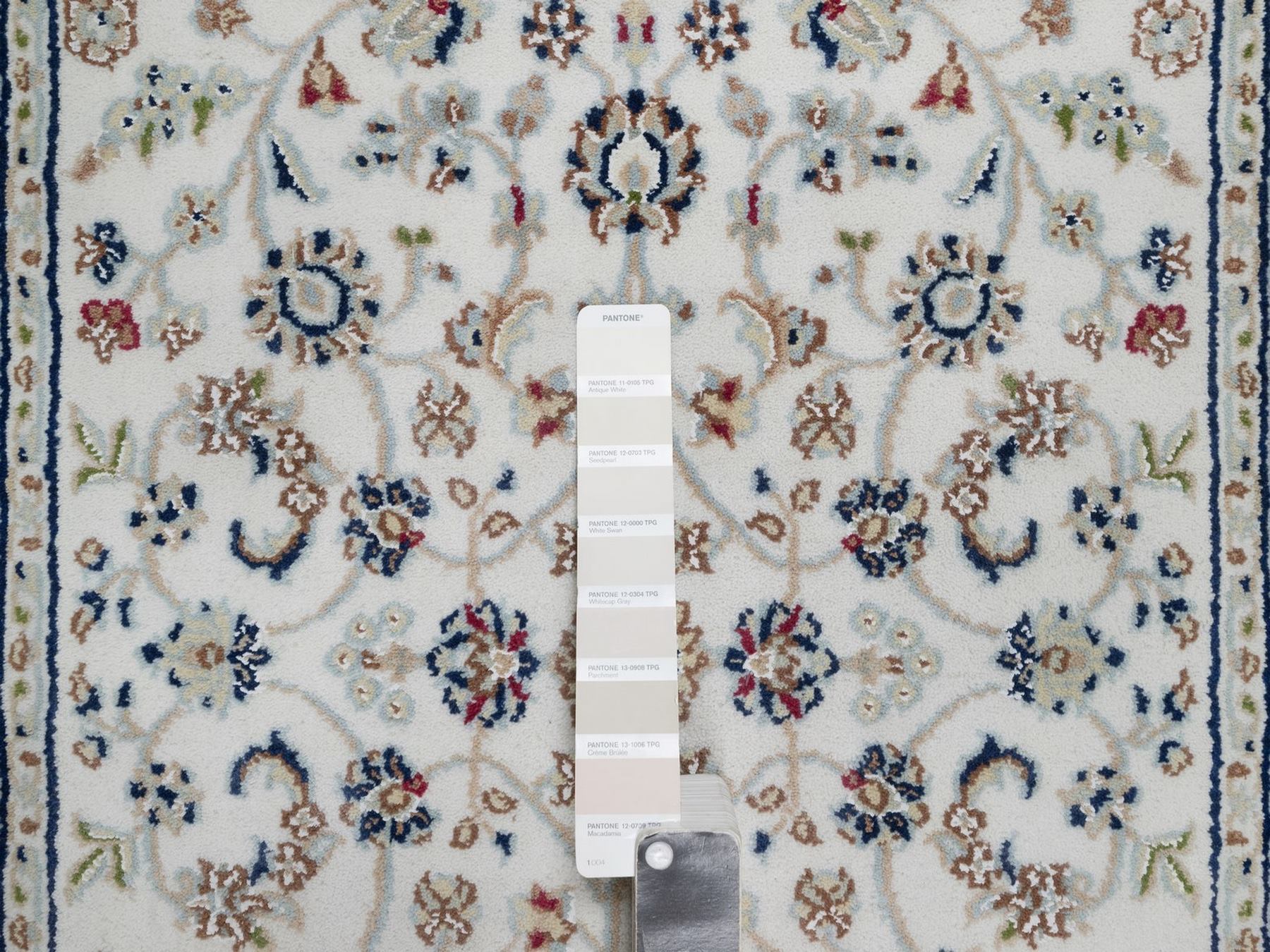 2'8"x10'3" Snow White, 250 KPSI, Soft Pile, Nain with All Over Design, Wool and Silk, Hand Knotted, Runner, Oriental Rug HR92004 - Image 4