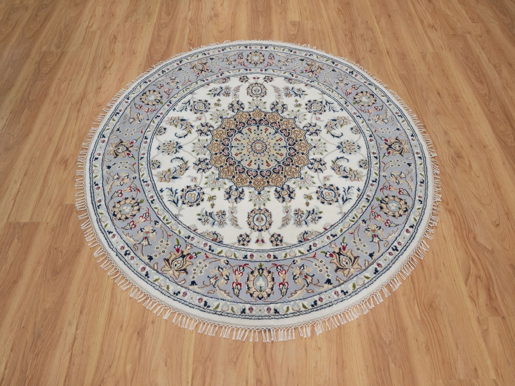 5'2"x5'2" Alabaster White, Nain with Flower Medallion Design, 250 KPSI, Soft Pile, Wool and Silk, Hand Knotted, Round, Oriental Rug SHR92012 - Image 2