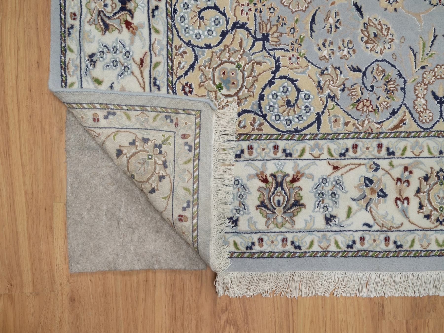 6'1"x9'4" Beau Blue, Nain with Flower Medallion Design, Wool and Silk, 250 KPSI, Soft Pile, Hand Knotted, Oriental Rug HR92028 - Image 4