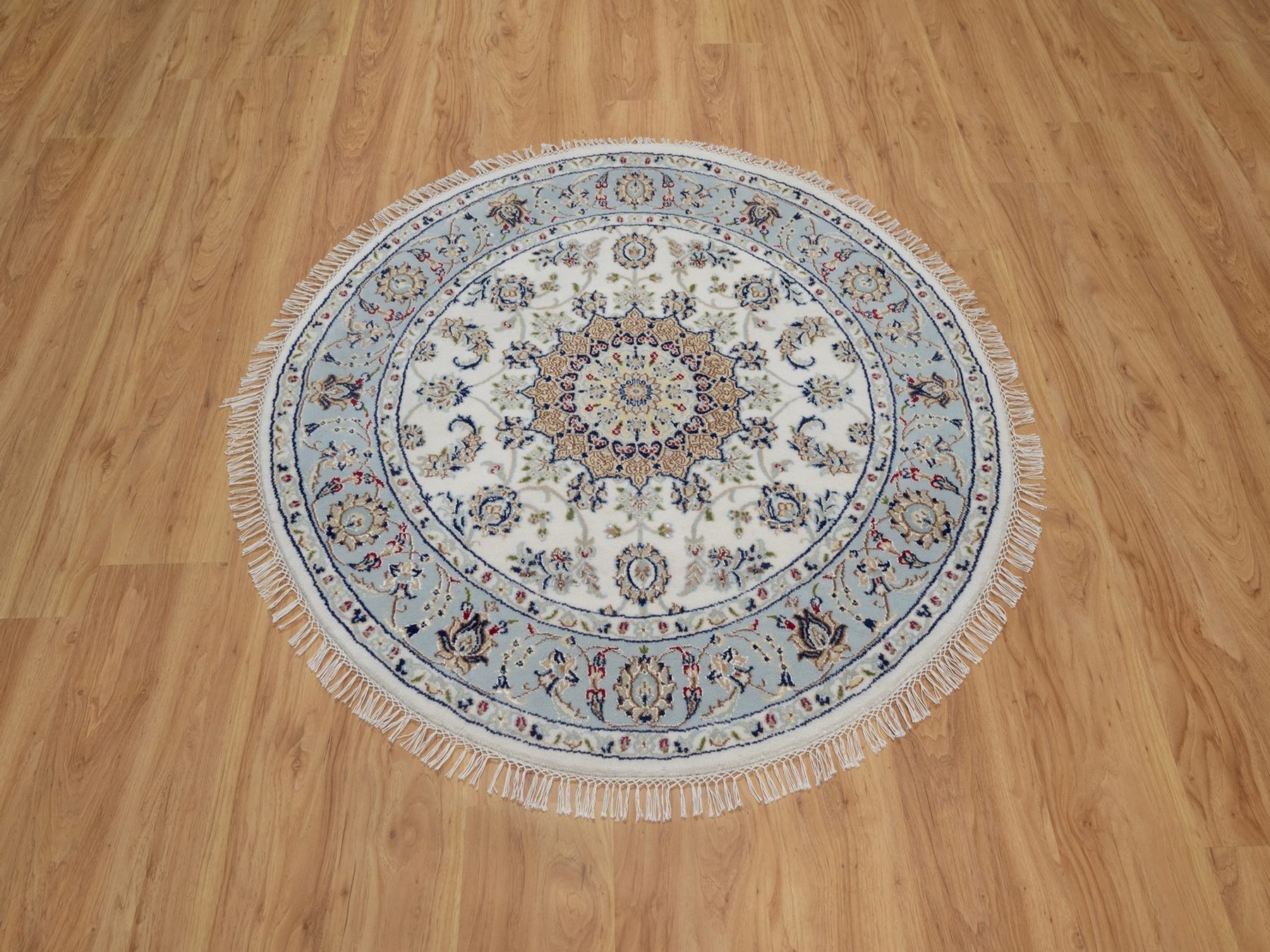 4'2"x4'2" Pearl White, Wool and Silk, 250 KPSI, Nain with Flower Medallion Design, Hand Knotted, Soft Pile, Round, Oriental Rug HR92136 - Image 2