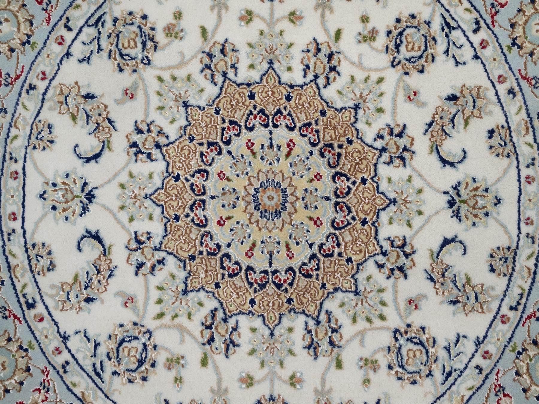 4'2"x4'2" Pearl White, Wool and Silk, 250 KPSI, Nain with Flower Medallion Design, Hand Knotted, Soft Pile, Round, Oriental Rug HR92136 - Image 5