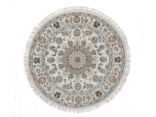 4'1"x4'1" Powder White, Nain with Flower Medallion Design, Soft Pile, 250 KPSI, Wool and Silk, Hand Knotted, Round, Oriental Rug HR92137