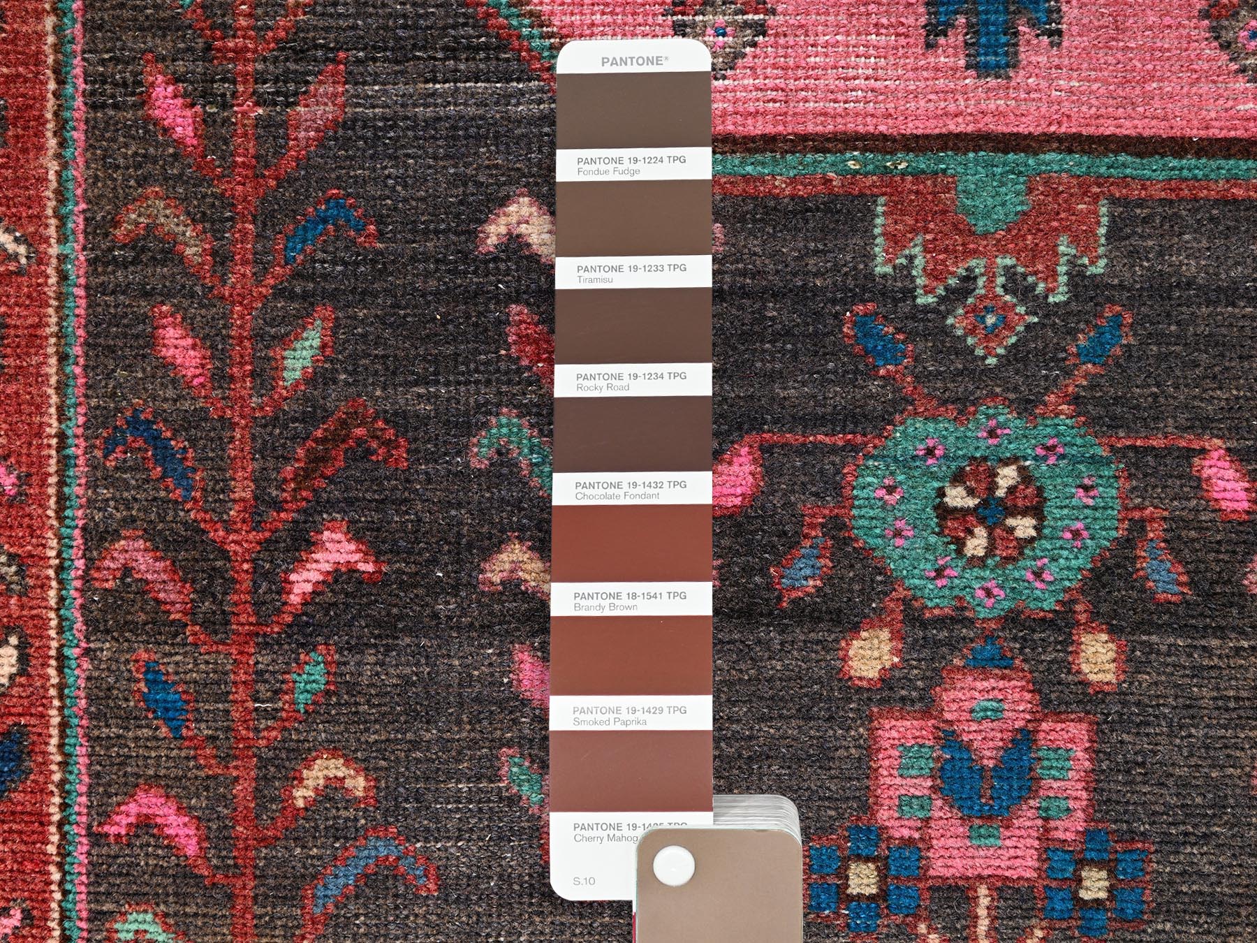 2'9"x8'10" Auburn Red, Vintage Persian Hamadan with Geometric Pattern, Worn Down and Distressed, 100% Wool, Hand Knotted, Zero Pile, Sides and Ends Professionally Secured, Runner, Oriental Rug HR1860 - Image 4