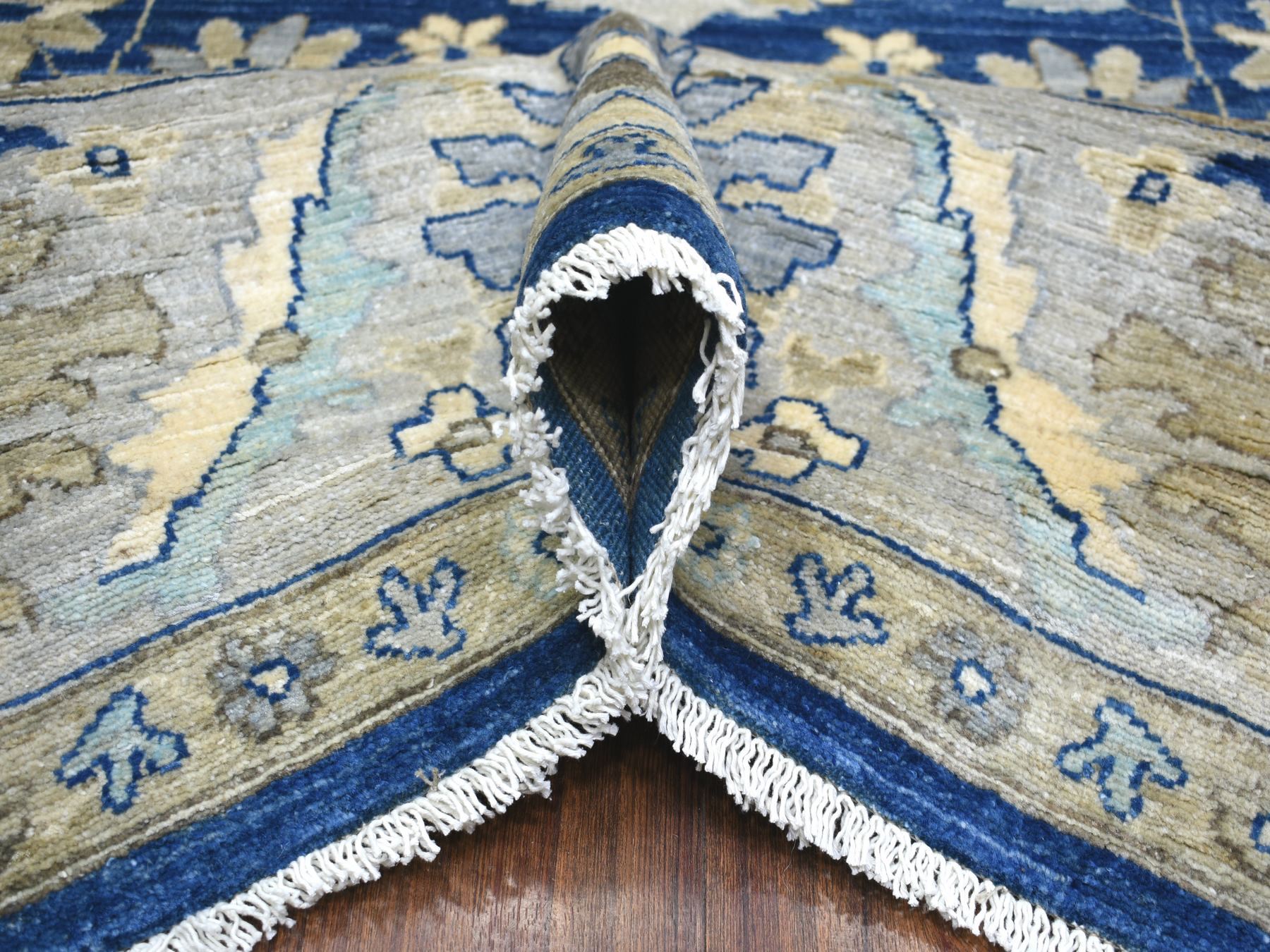 8'10"x12'4" Denim Blue, Soft Wool Hand Knotted, Fine Peshawar with All Over Flower Design Densely Woven, Oriental Rug HR71940 - Image 5
