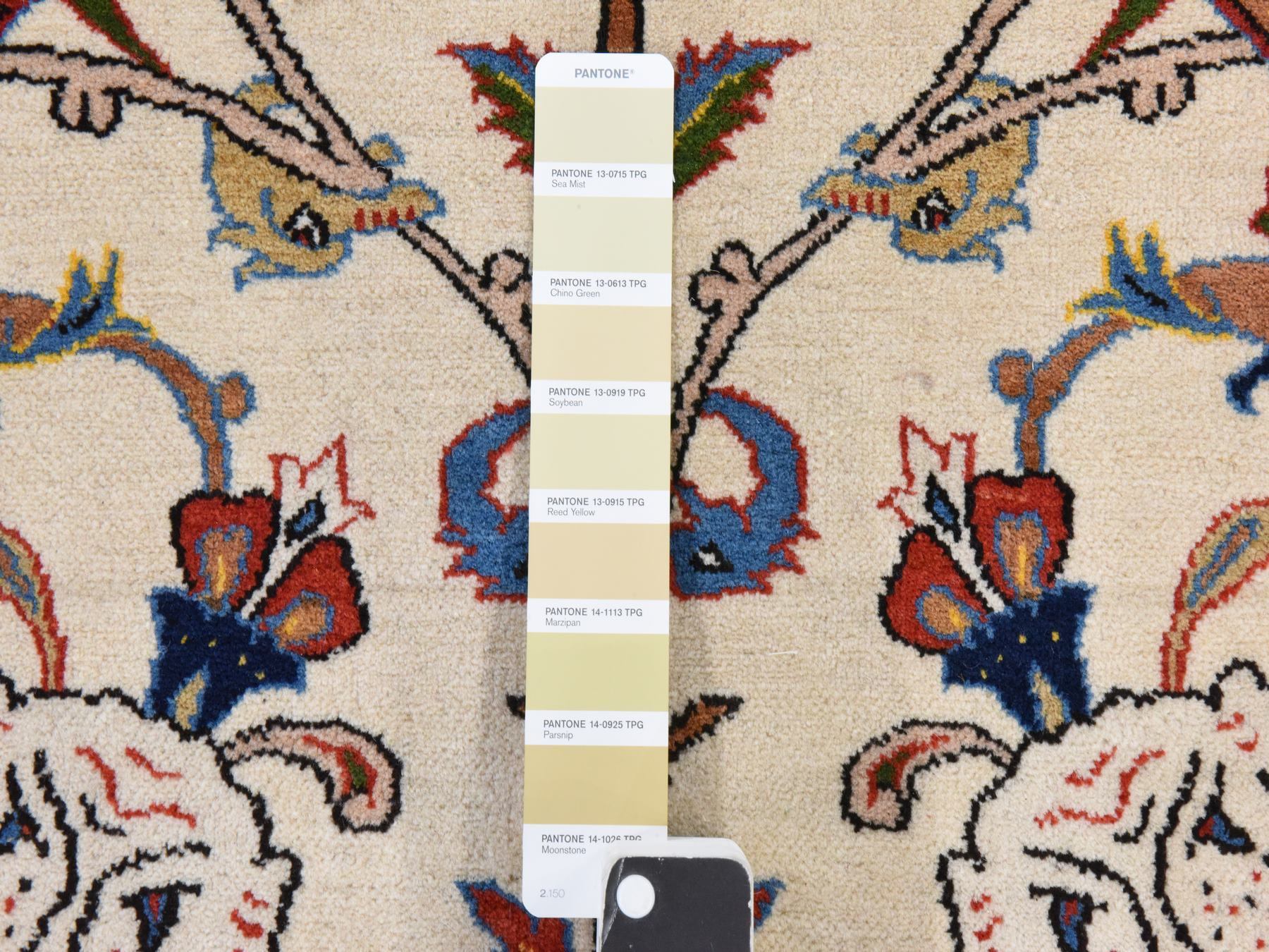 6'x9'5" Lace White, Vintage Persian Ghom, All Over Design with Angels and Faces, Pure Wool, Hand Knotted, Good Condition, Clean, Full Pile, Oriental Rug HR78523 - Image 5
