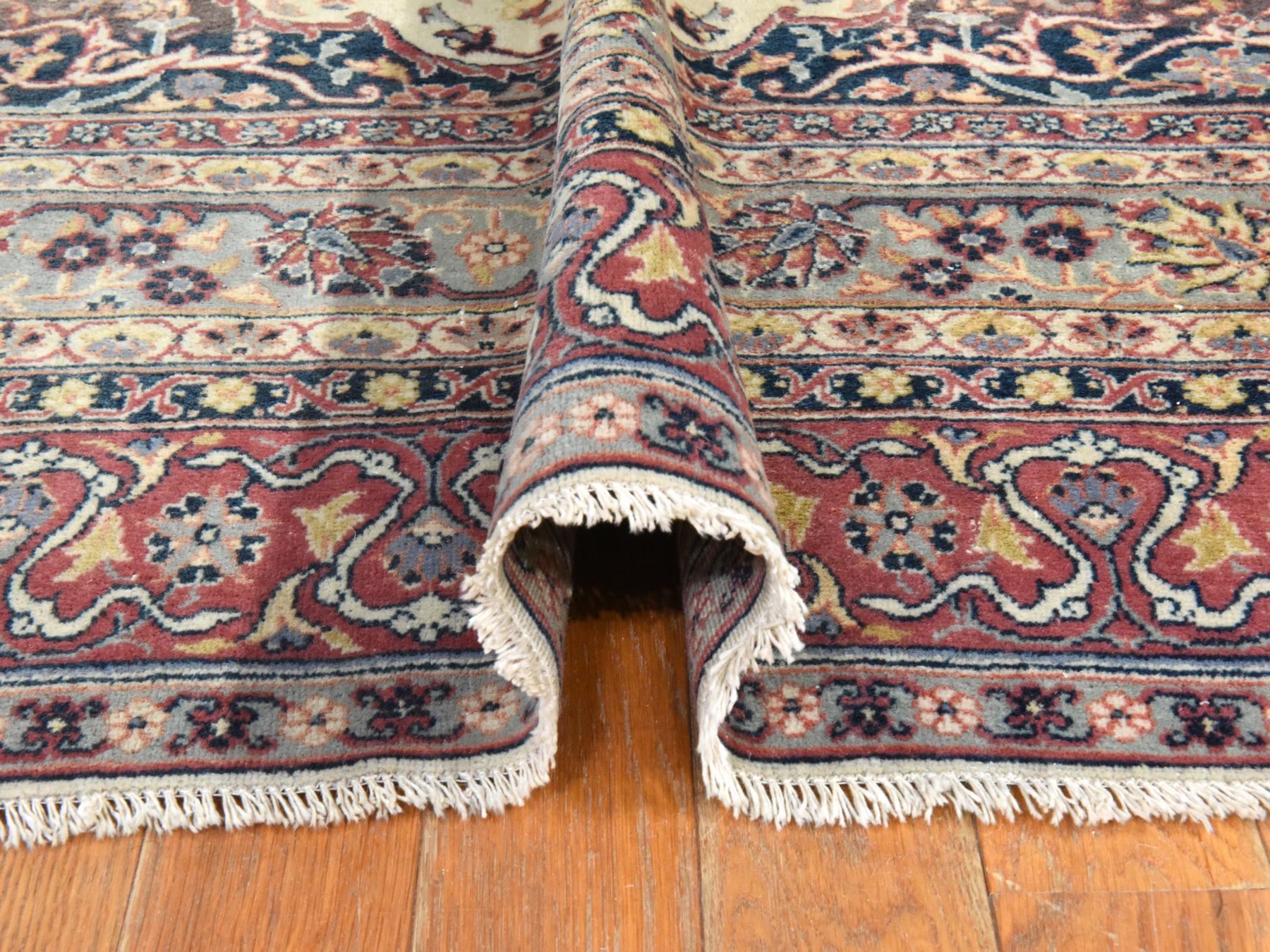 6'6"x10'2" Chiffon White, Vintage Turkish Sivas, Medallion Design, 100% Wool, Hand Knotted, Professionally Cleaned, Even Wear, Sides and Ends Secured, Oriental Rug HR78546 - Image 7