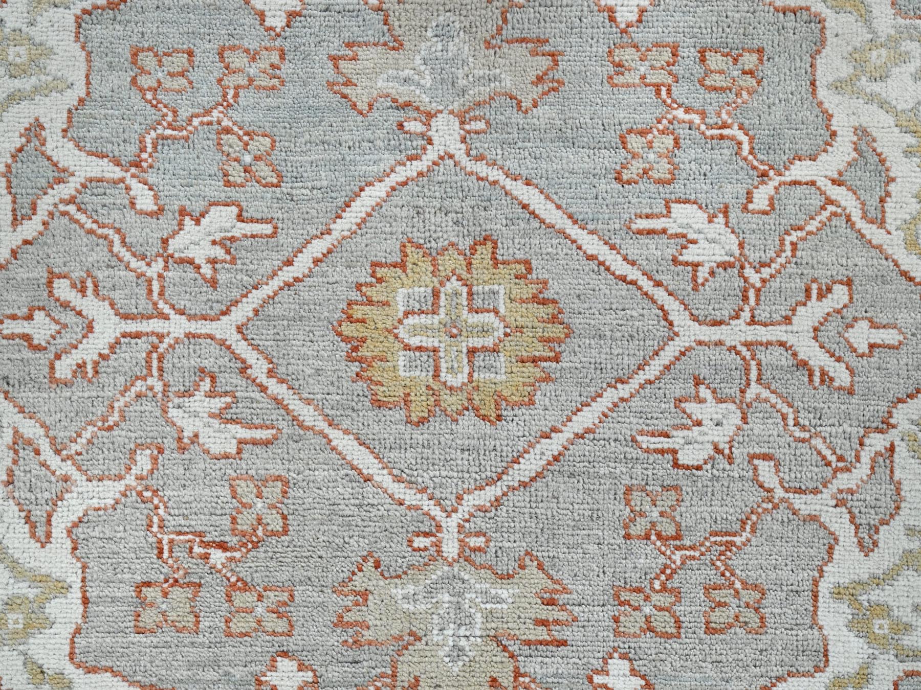 10'1"x13'8" Gainsboro Gray, Extra Soft Wool With Flowing And Open Design, Natural Dyes, Hand Knotted, Denser Weave, Supple Collection Oushak Oriental Rug HR86507 - Image 8